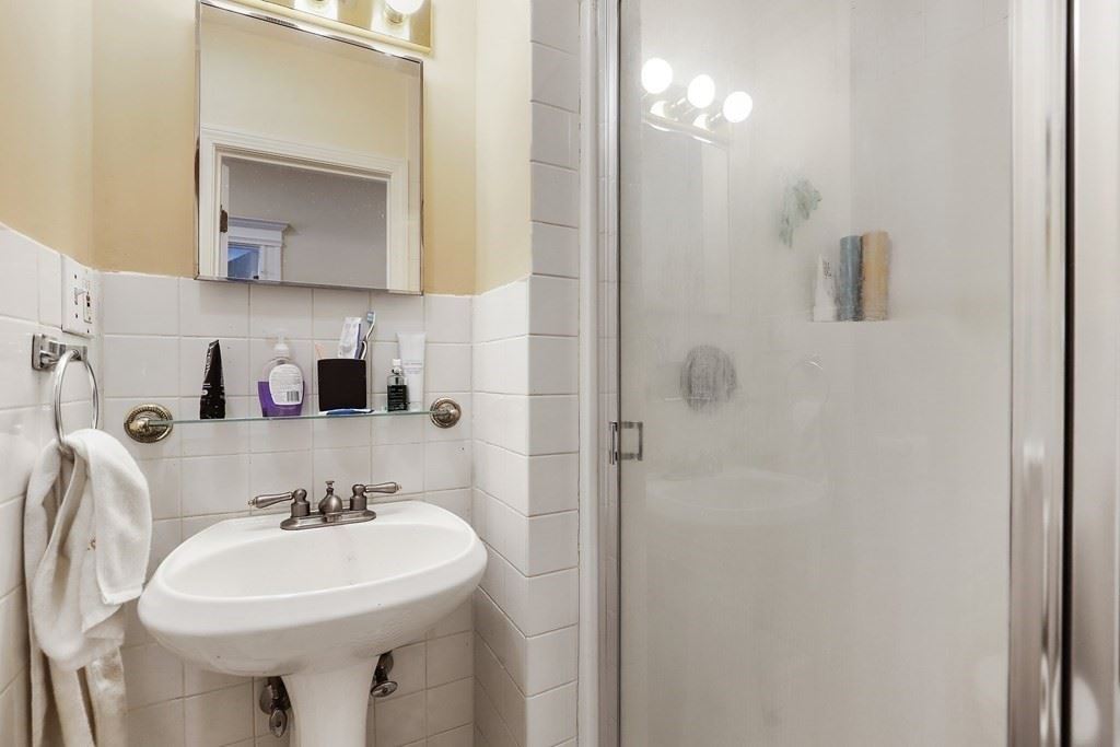 21 Royal St, Allston