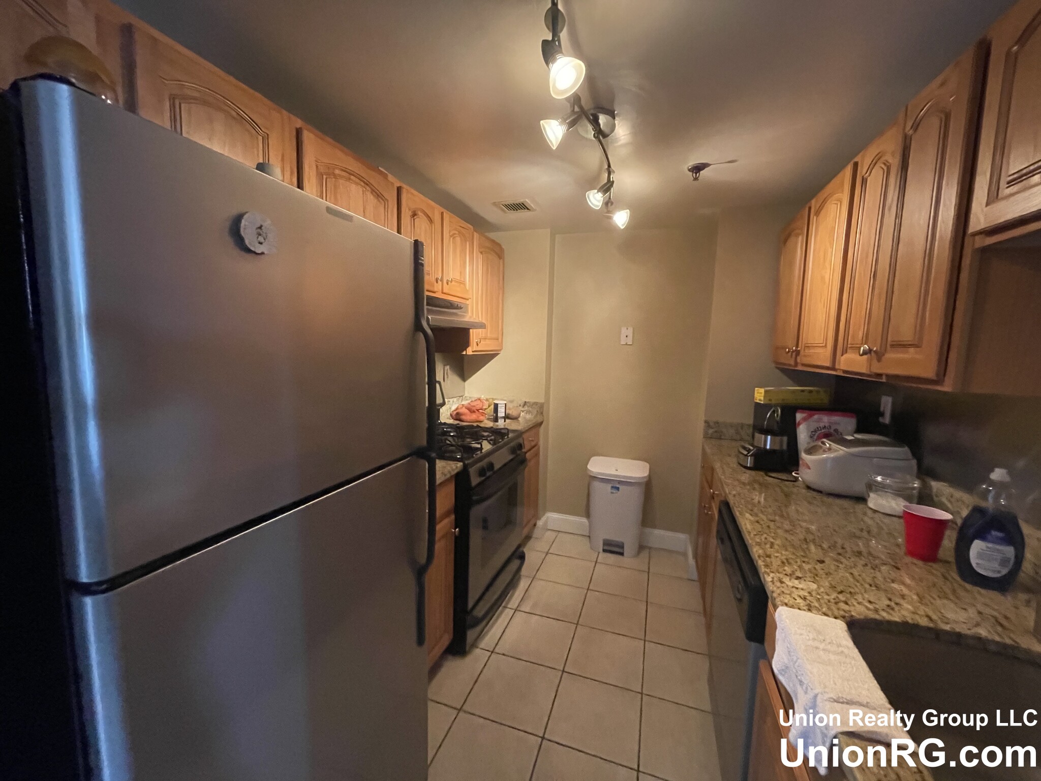 15 North Beacon St, Allston