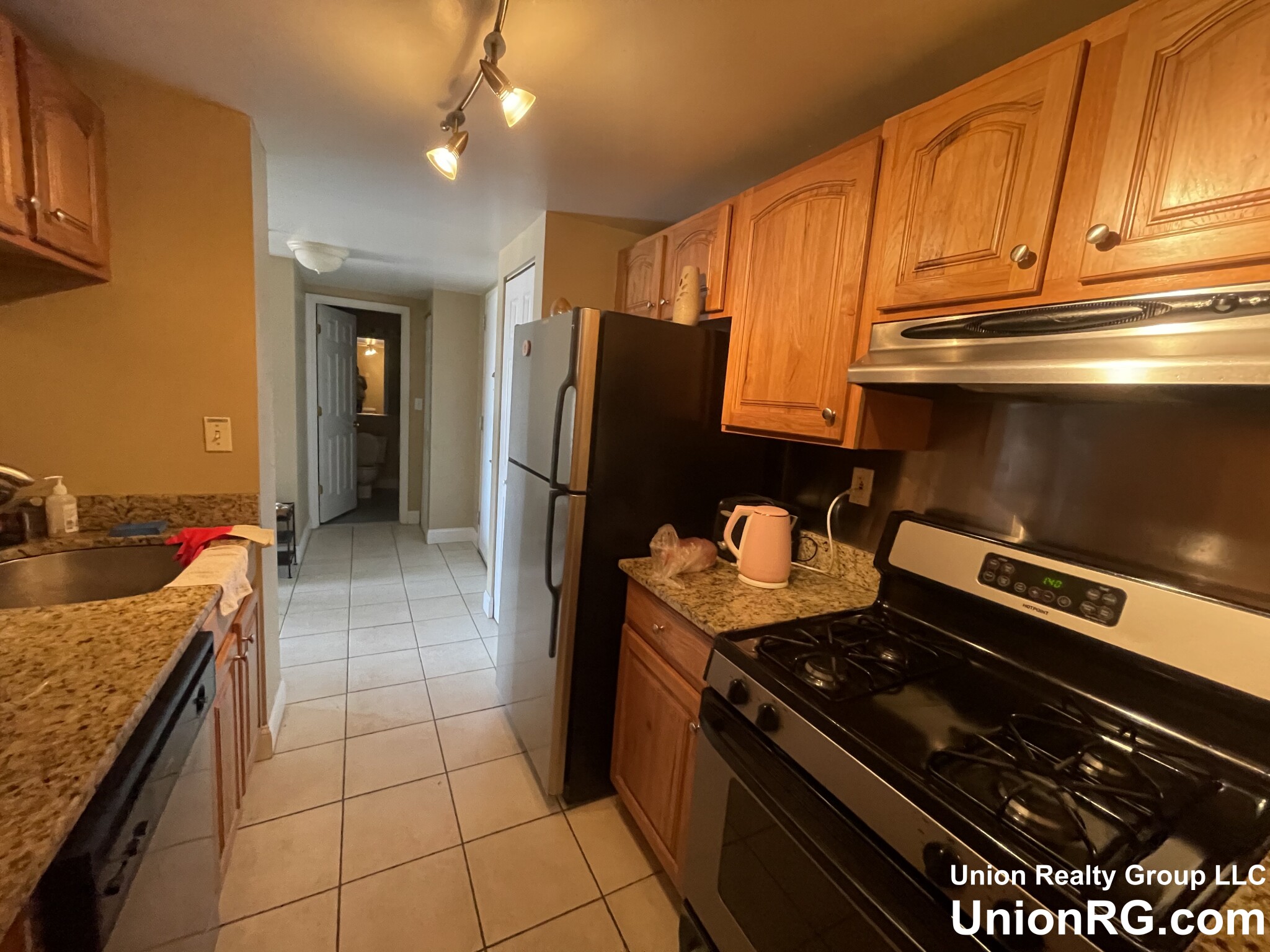 15 North Beacon St, Allston