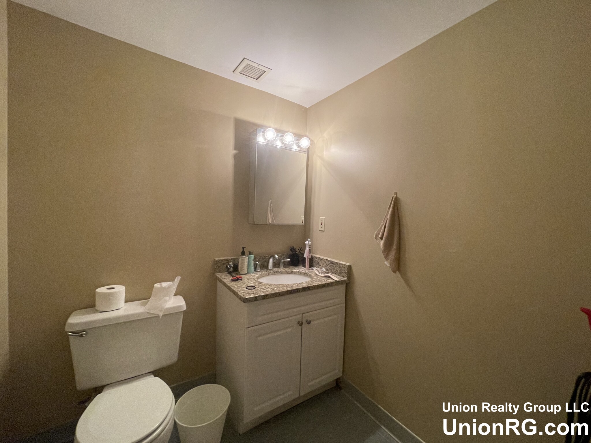 15 North Beacon St, Allston