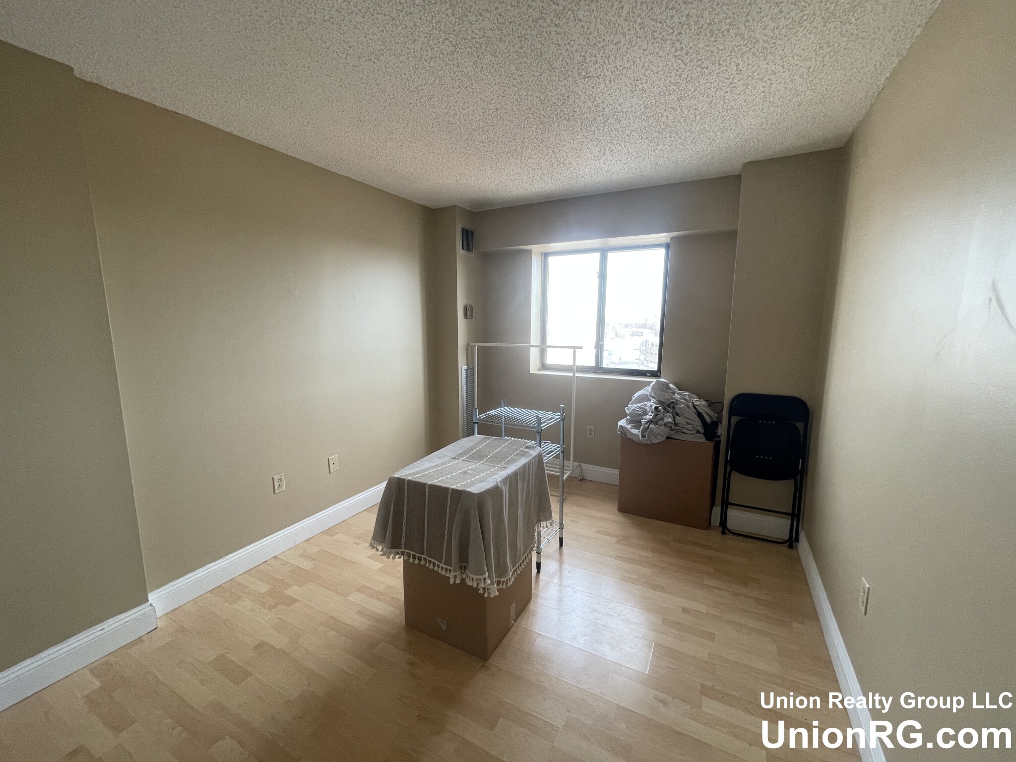 15 North Beacon St, Allston