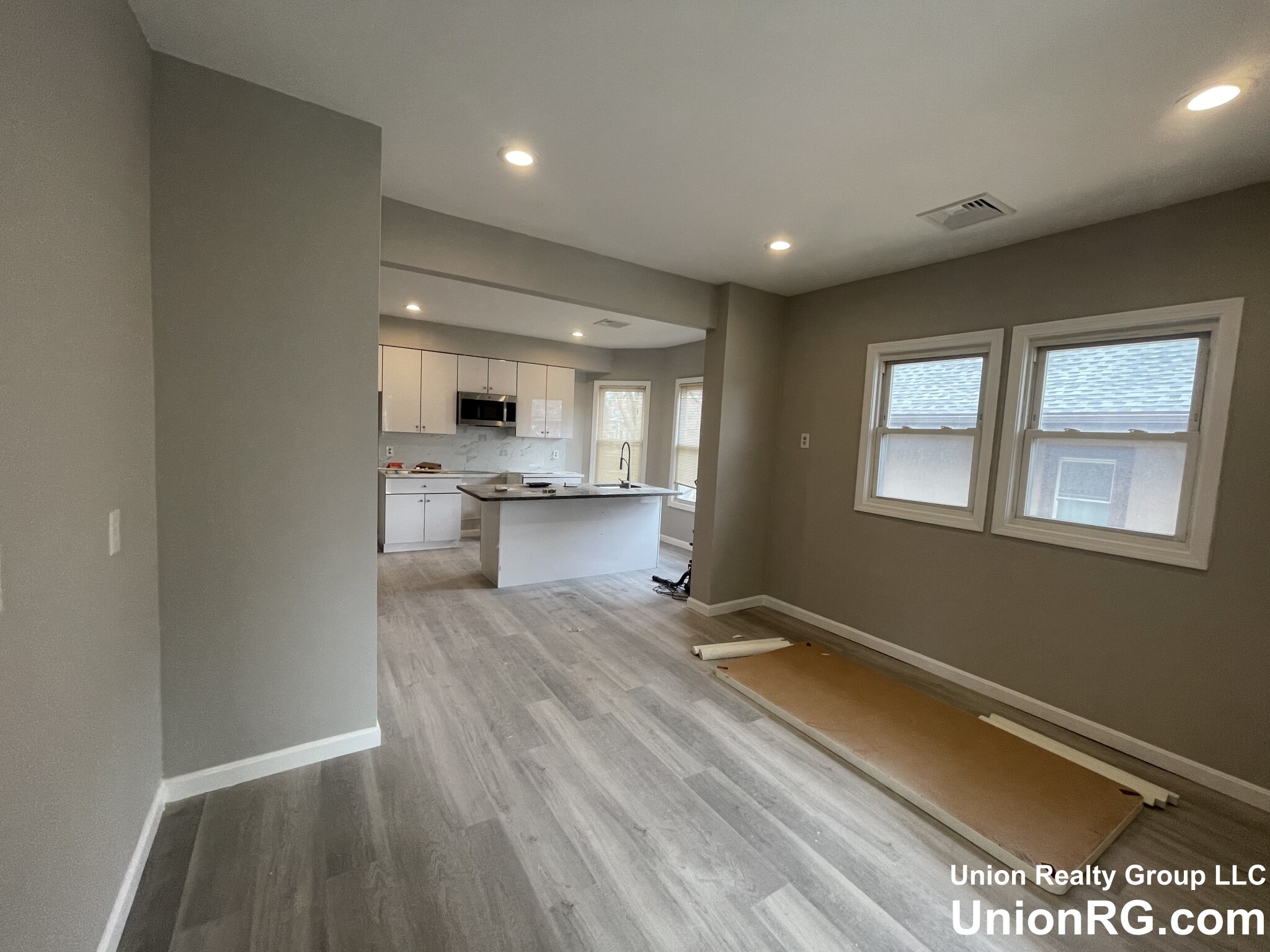 5 bed, 2.5 bath apartment for rent at 44 Long Ave Unit 3, Allston — photo 4 of 31