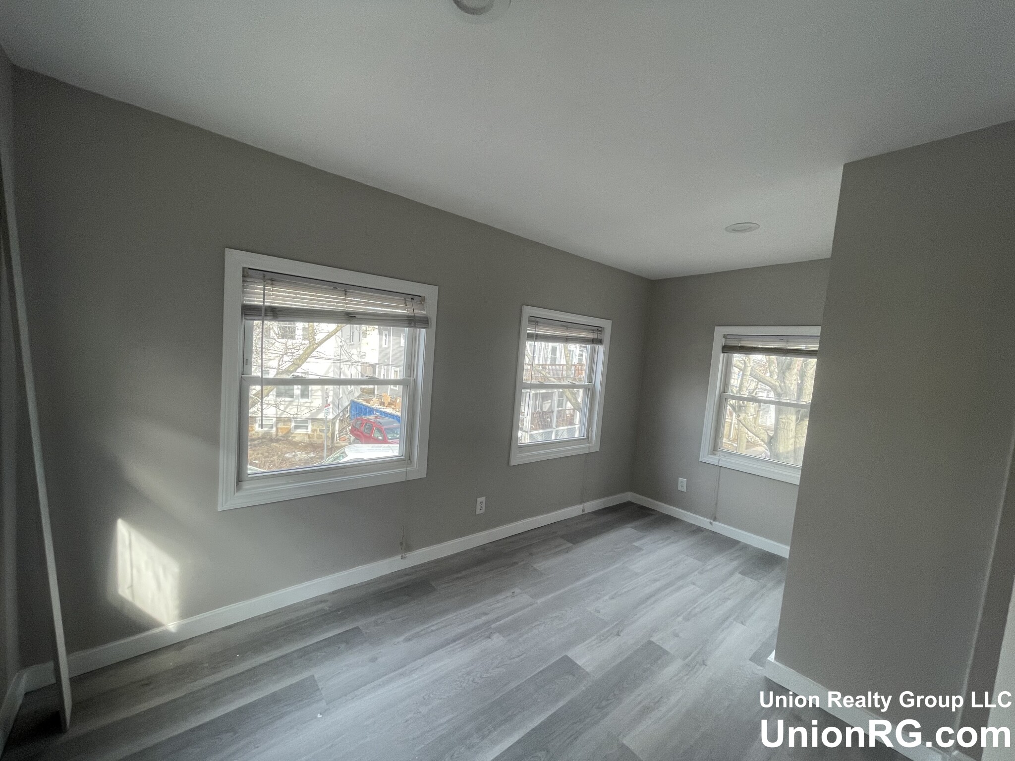 5 bed, 2.5 bath apartment for rent at 44 Long Ave Unit 3, Allston — photo 21 of 31