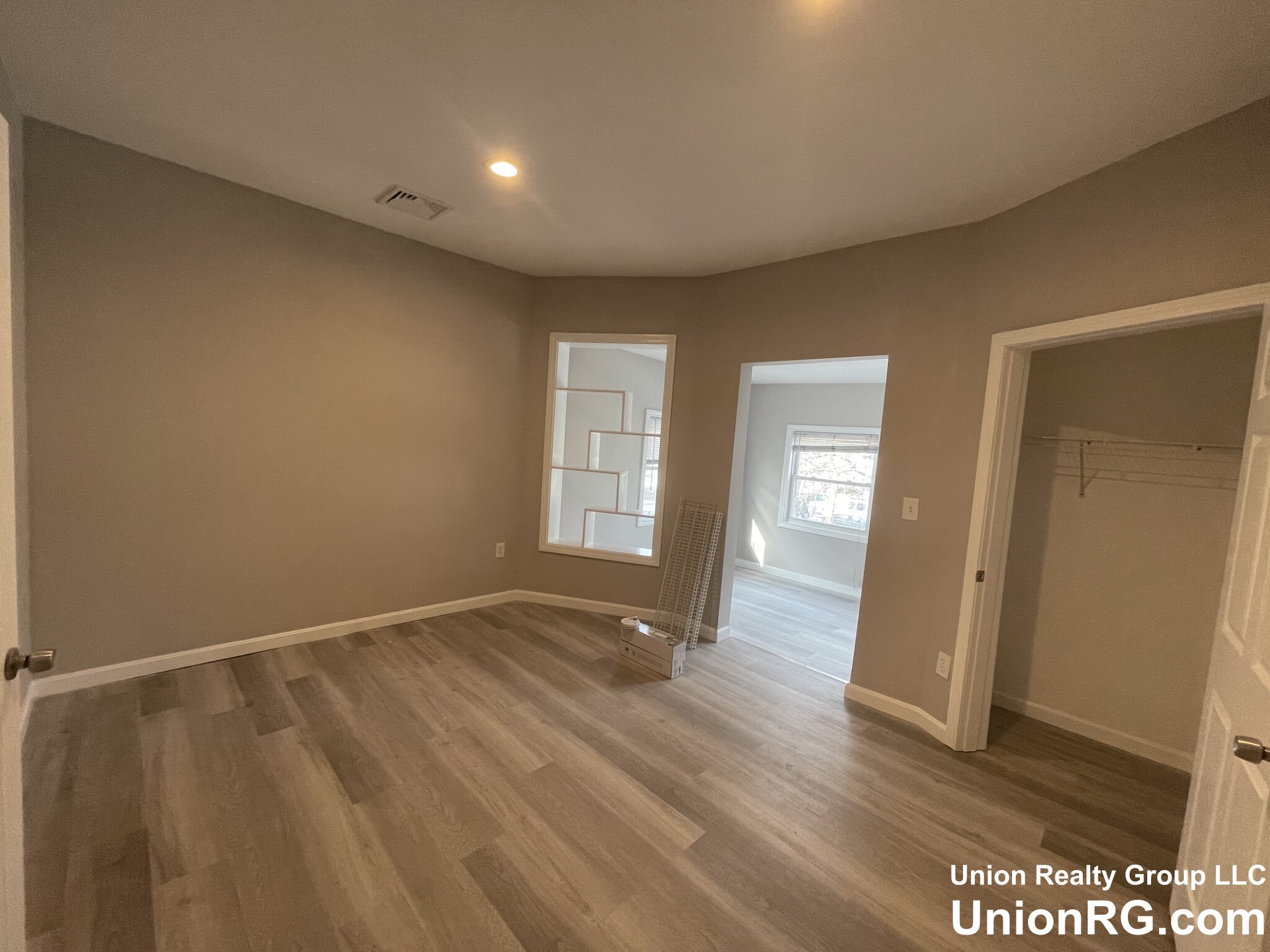 5 bed, 2.5 bath apartment for rent at 44 Long Ave Unit 3, Allston — photo 3 of 31