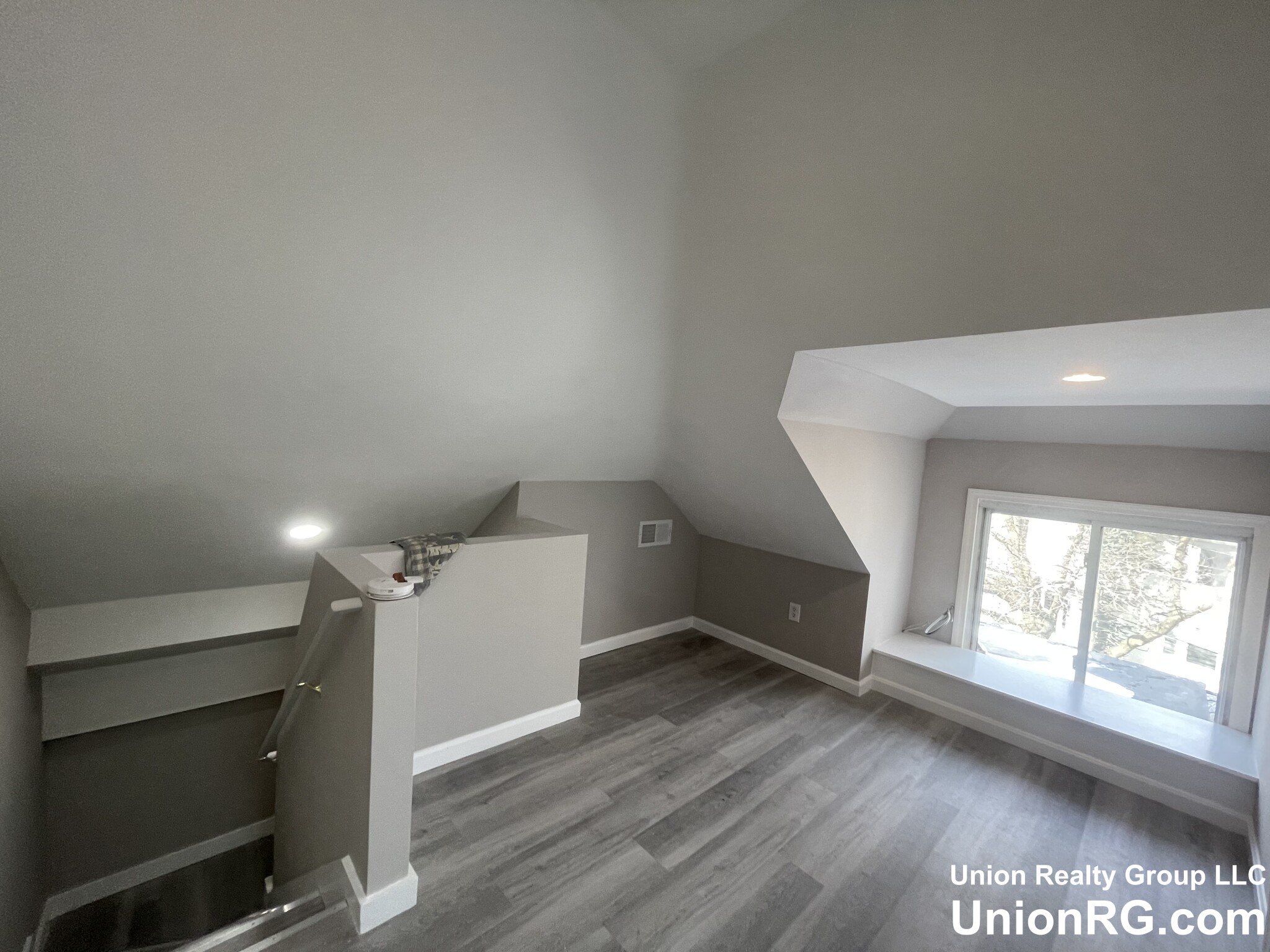5 bed, 2.5 bath apartment for rent at 44 Long Ave Unit 3, Allston — photo 5 of 31