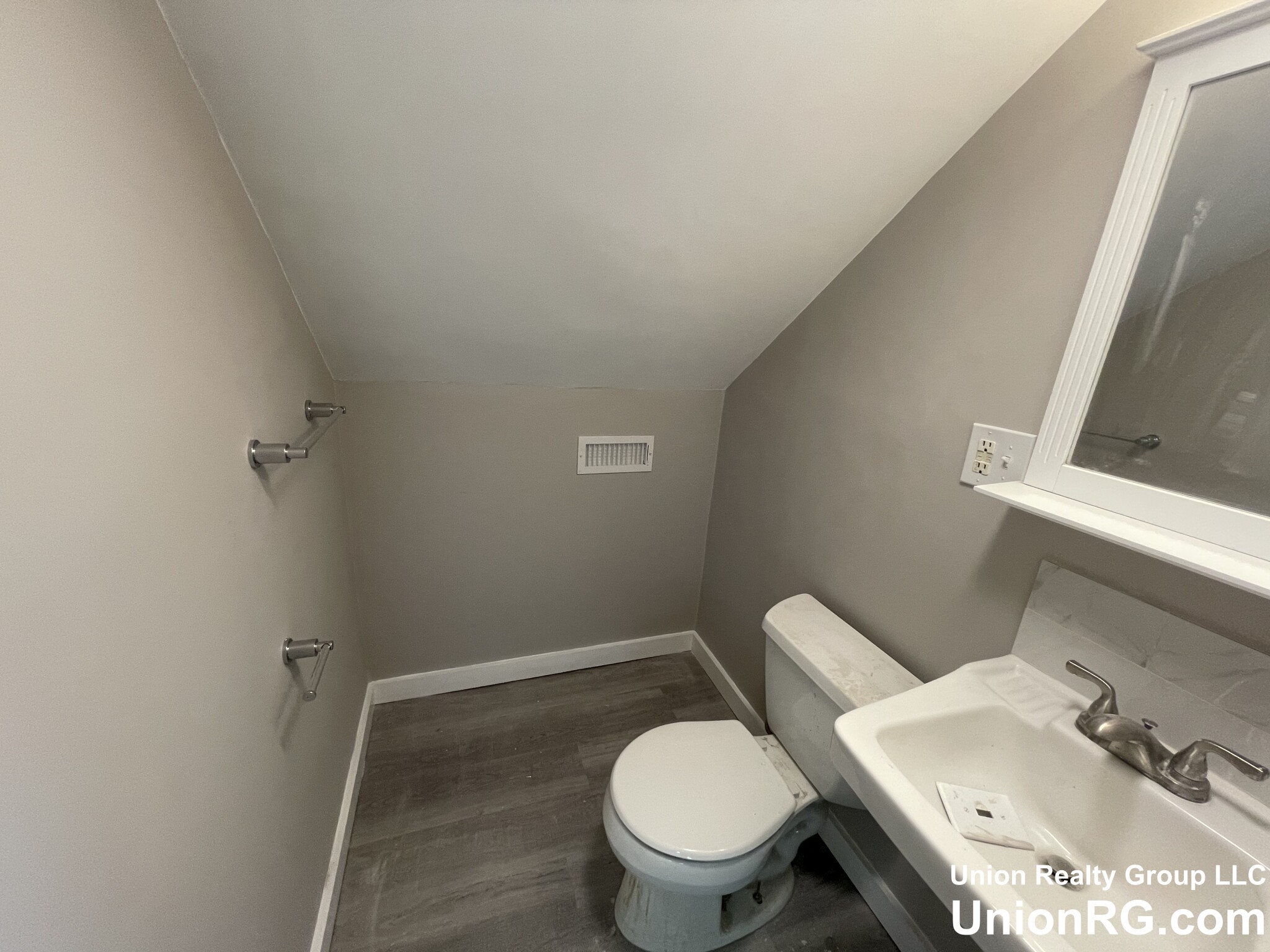 5 bed, 2.5 bath apartment for rent at 44 Long Ave Unit 3, Allston — photo 12 of 31