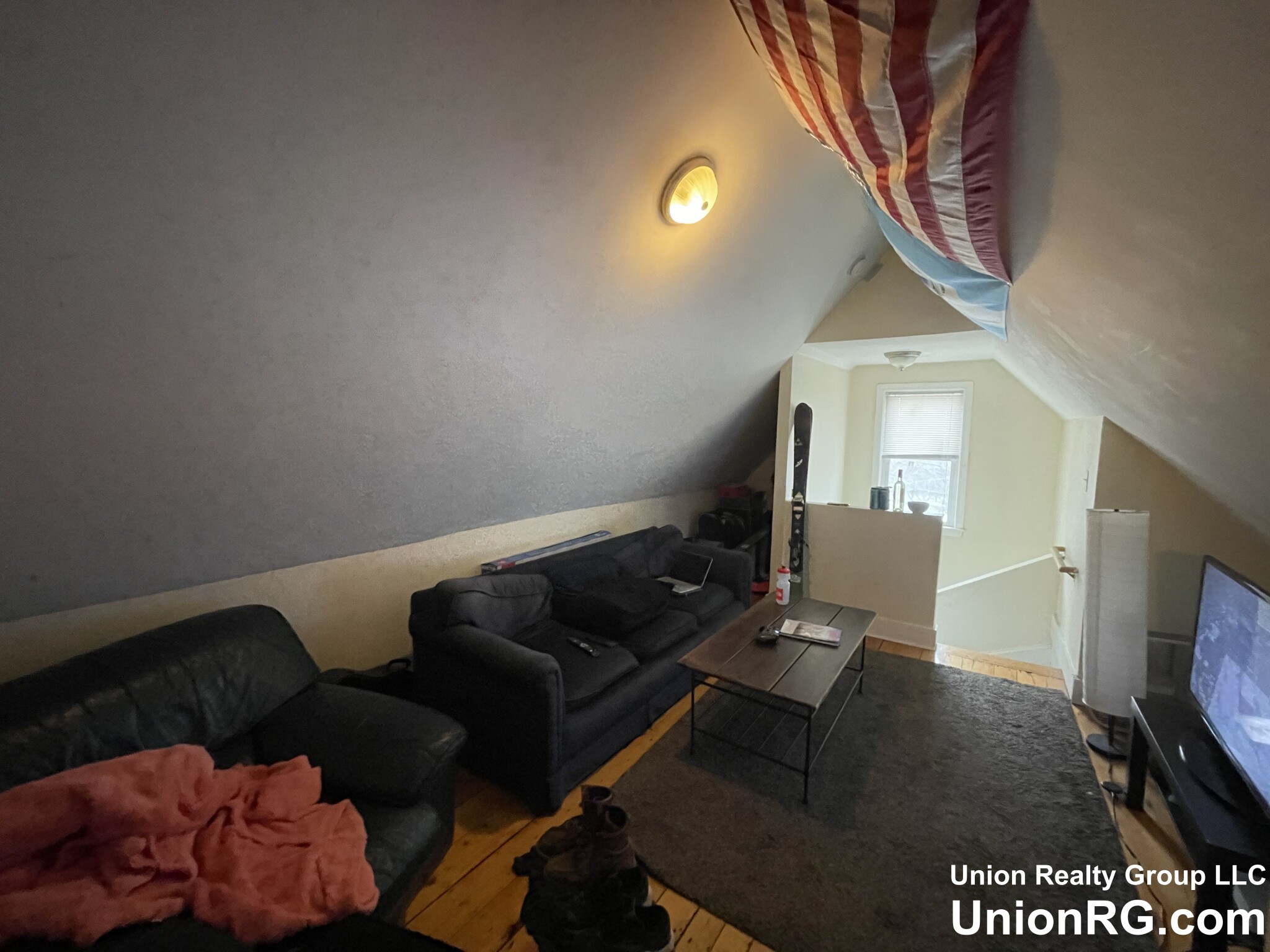 4 bed, 2 bath apartment for rent at 18 Brackett St, Brighton — photo 23 of 32