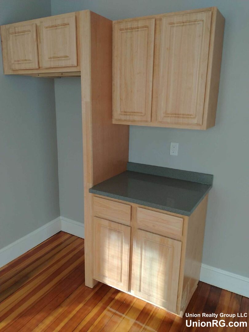 3 bed, 1 bath apartment for rent at 38 Mascot St Unit 1, Dorchester — photo 2 of 12