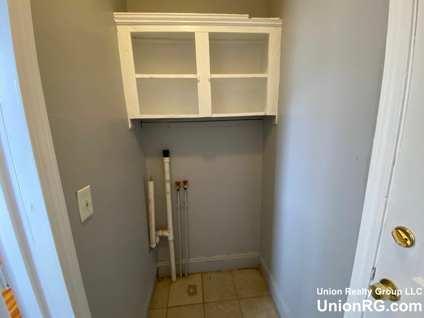 3 bed, 1 bath apartment for rent at 38 Mascot St Unit 1, Dorchester — photo 3 of 12