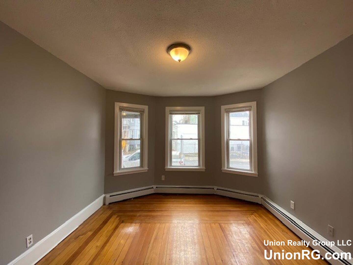 3 bed, 1 bath apartment for rent at 4 Hosmer St Unit 1, Mattapan — photo 2 of 10
