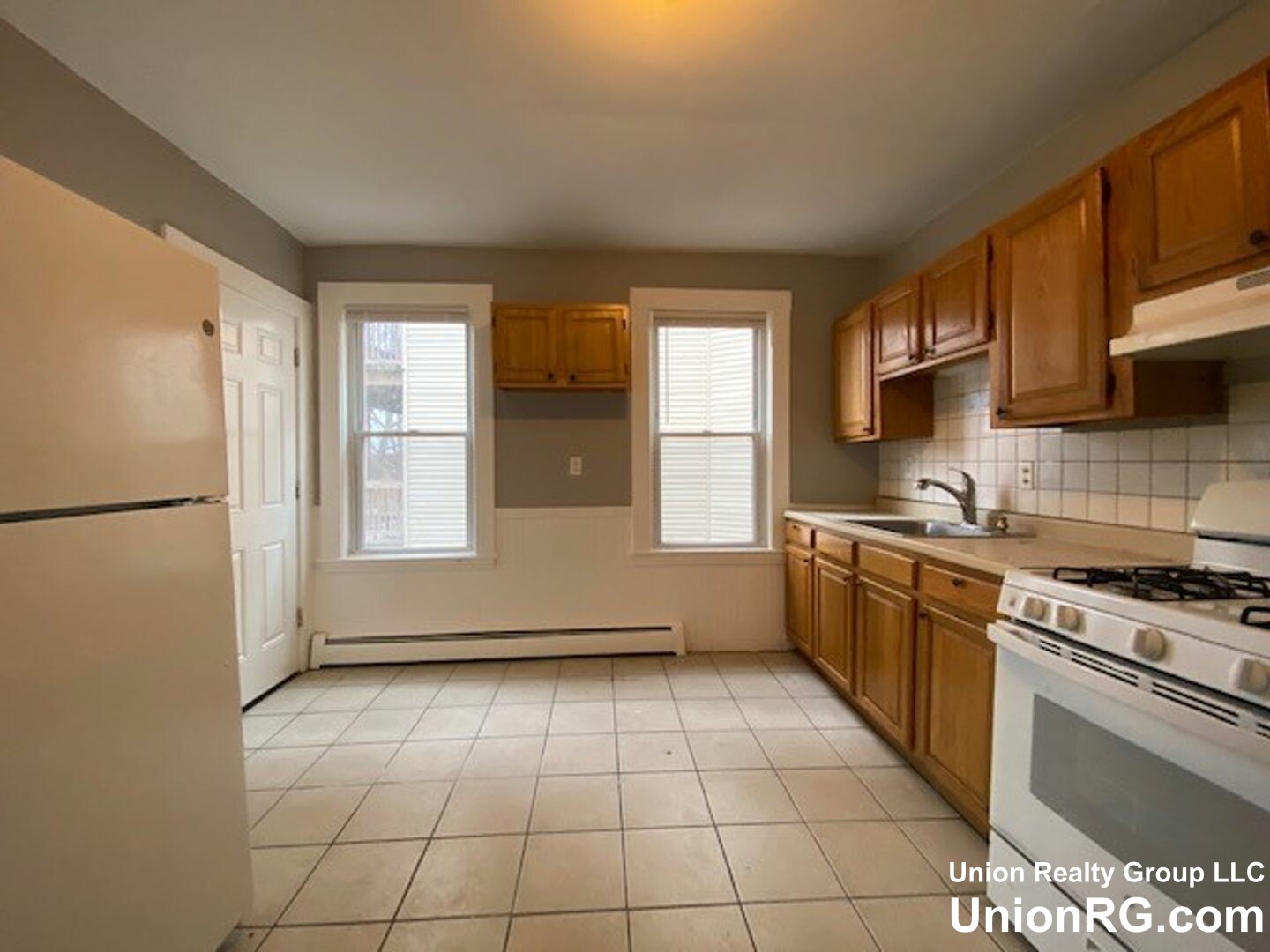 3 bed, 1 bath apartment for rent at 4 Hosmer St Unit 1, Mattapan — photo 8 of 10