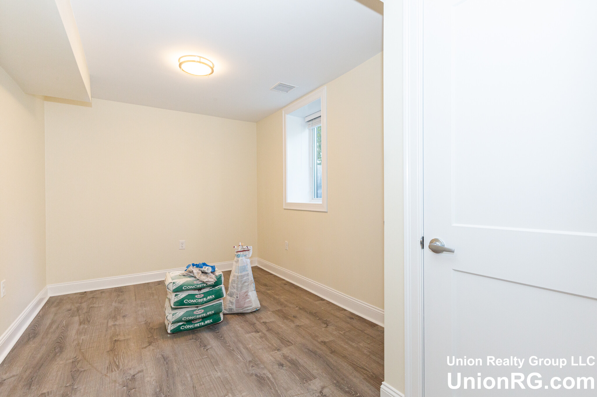 6 bed, 4+ bath apartment for rent at 5 Malvern Ter Unit N, Tufts University — photo 6 of 26