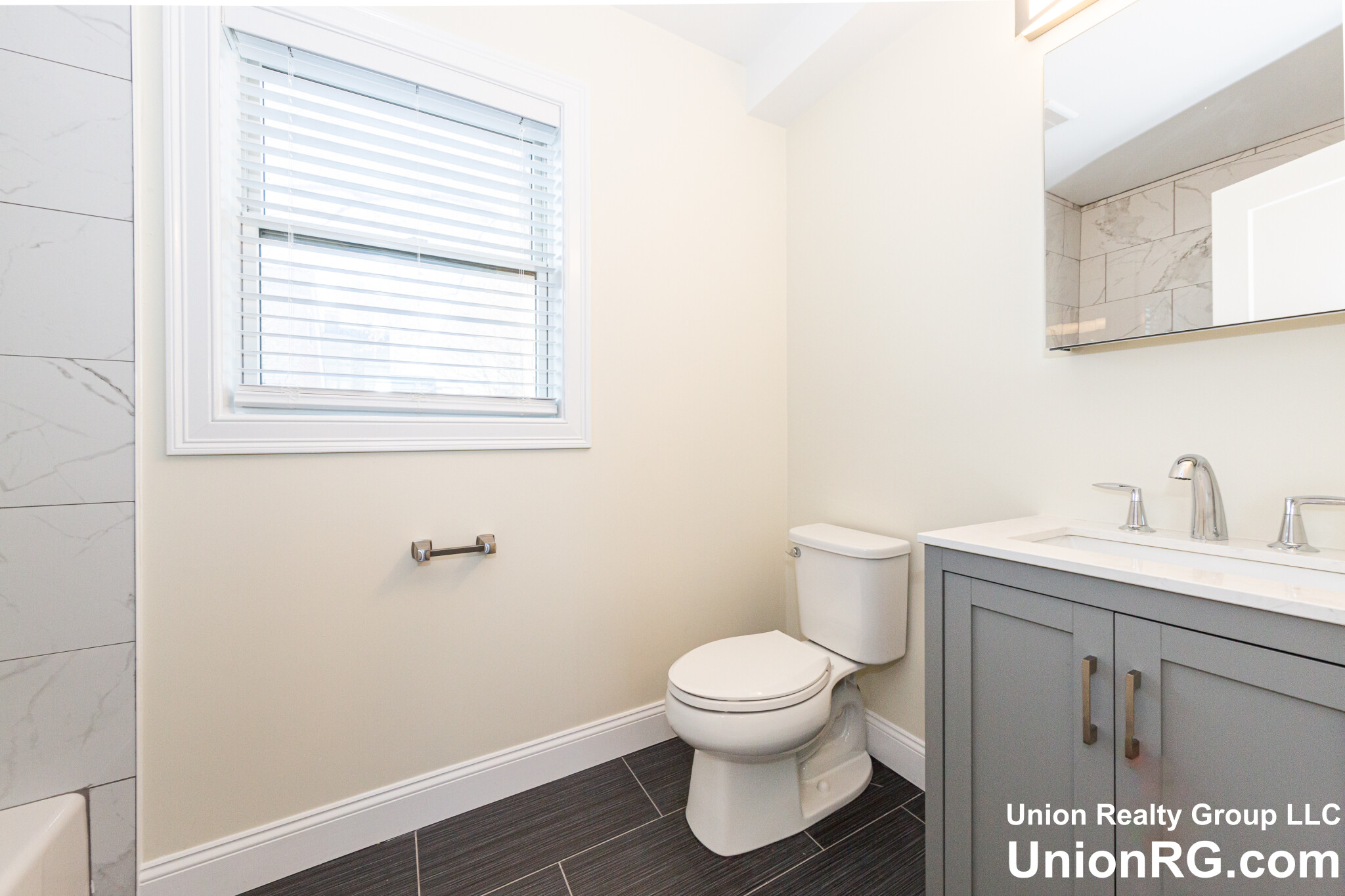 6 bed, 4+ bath apartment for rent at 5 Malvern Ter Unit N, Tufts University — photo 14 of 26