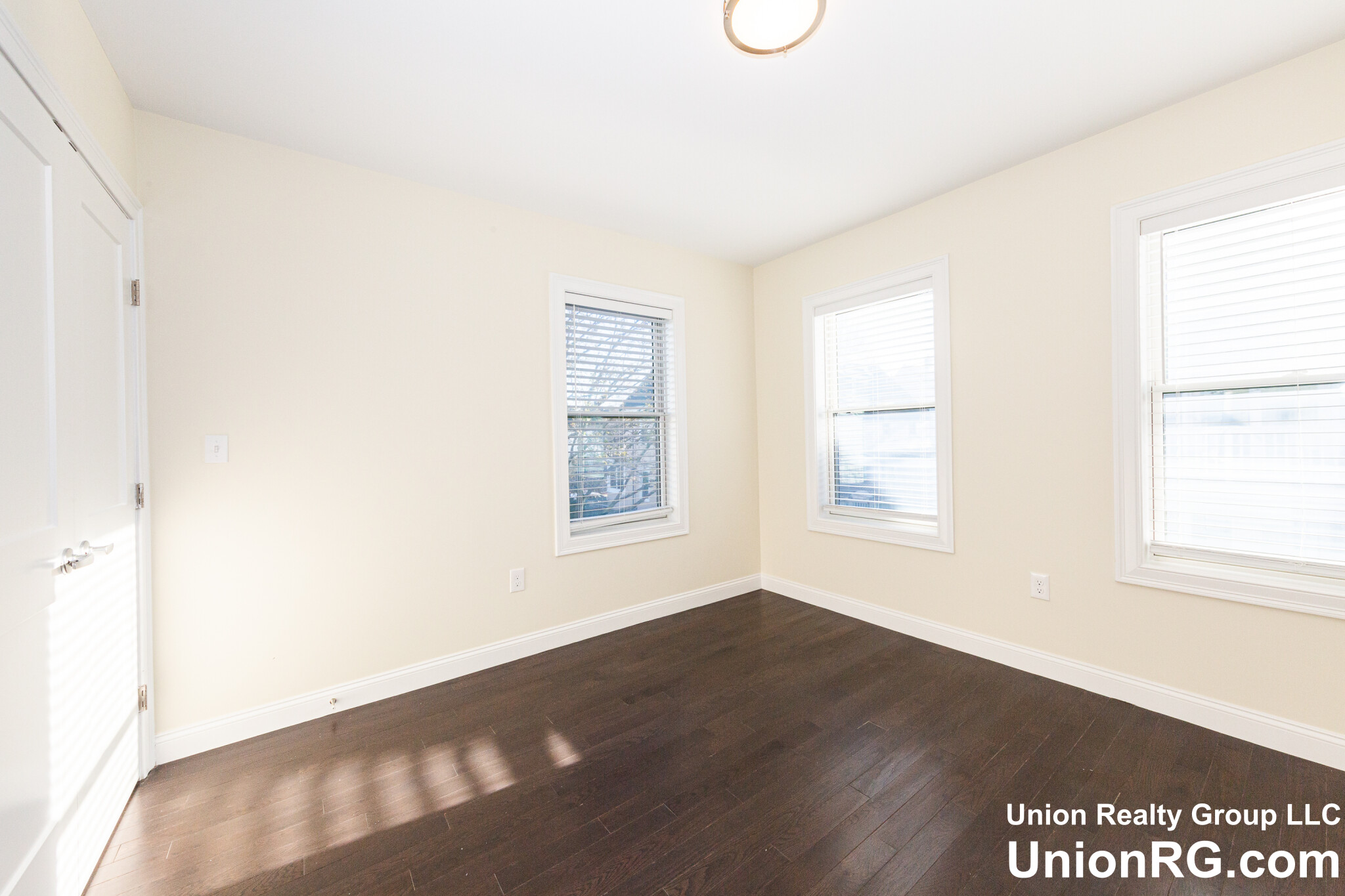 6 bed, 4+ bath apartment for rent at 5 Malvern Ter Unit N, Tufts University — photo 8 of 26