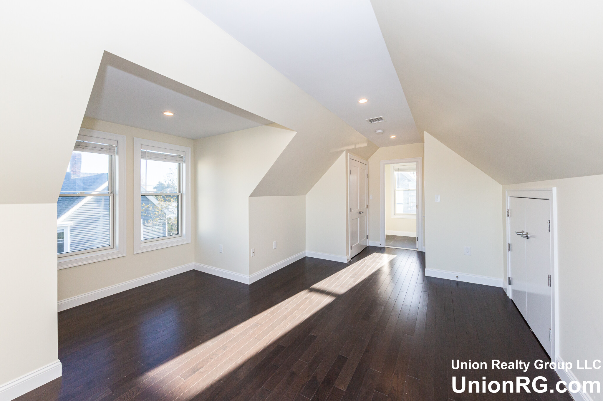 6 bed, 4+ bath apartment for rent at 5 Malvern Ter Unit N, Tufts University — photo 19 of 26