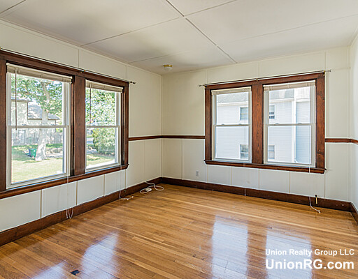 2 bed, 1 bath apartment for rent at 22 Minot Pl Unit 2, Newtonville — photo 8 of 11