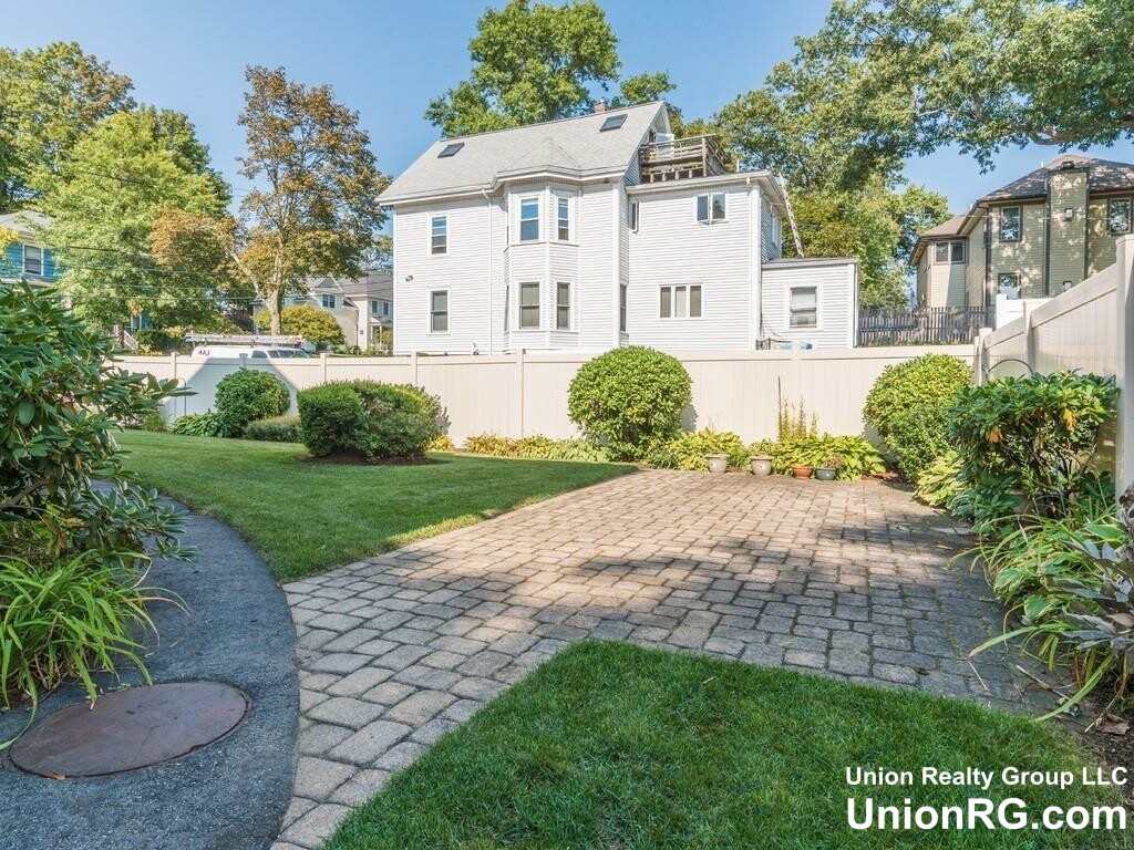 2 bed, 1 bath apartment for rent at 22 Minot Pl Unit 2, Newtonville — photo 11 of 11