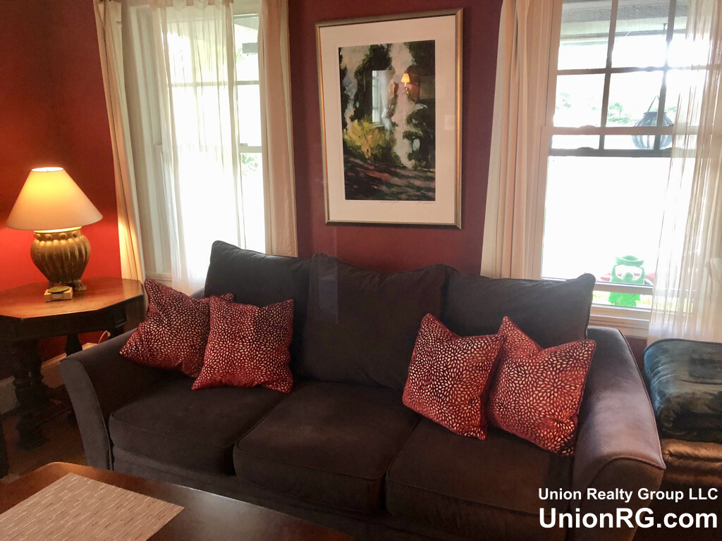 4 bed, 1.5 bath apartment for rent at 24 Central St Unit 1, Somerville — photo 10 of 18