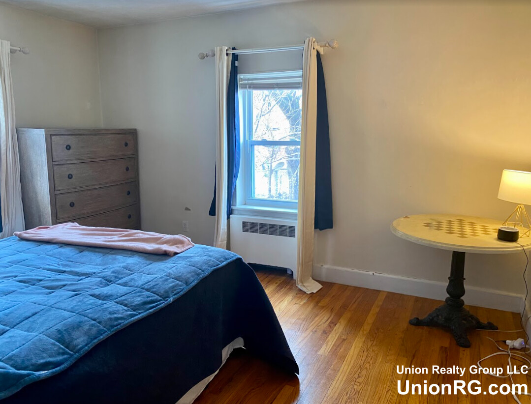 2 bed, 1 bath apartment for rent at 24 Brock St Unit 1A, Brighton — photo 2 of 10