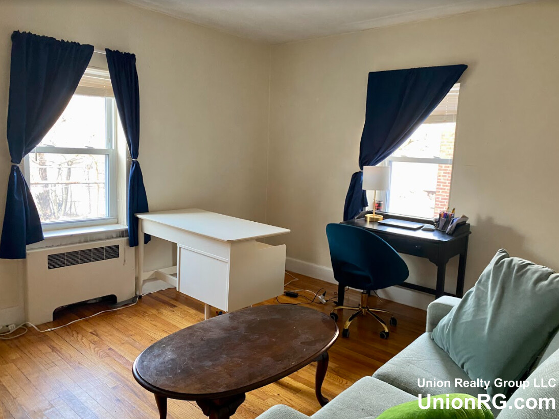 2 bed, 1 bath apartment for rent at 24 Brock St Unit 1A, Brighton — photo 8 of 10