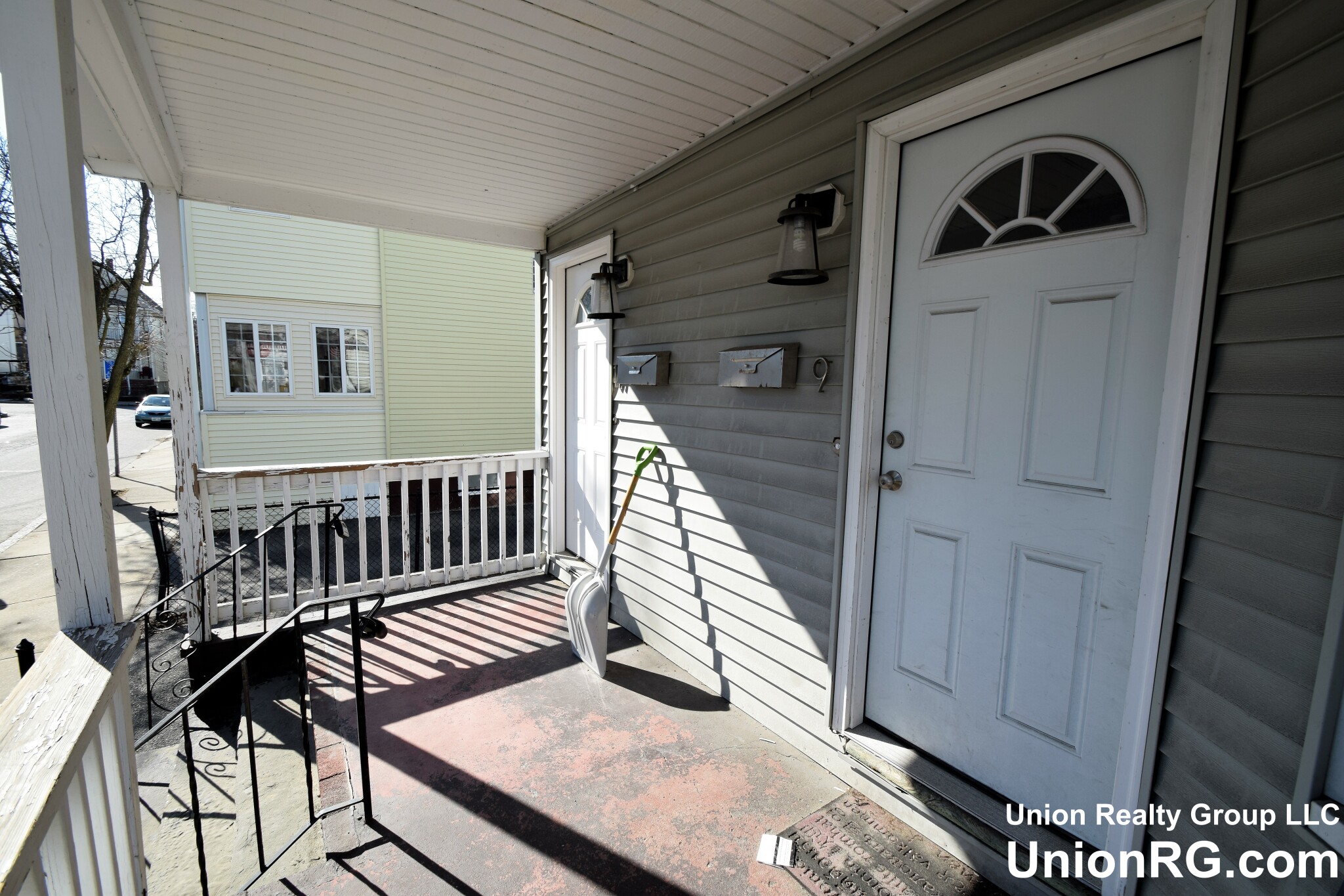 3 bed, 2 bath apartment for rent at 9 Winter Unit 1, Medford — photo 3 of 13