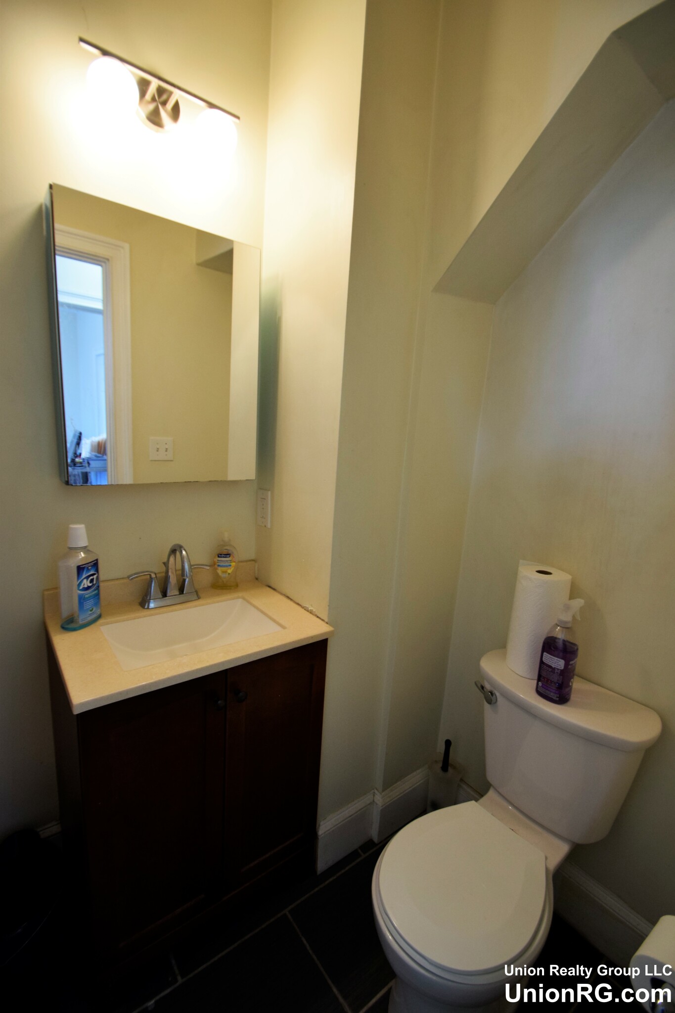 3 bed, 2 bath apartment for rent at 9 Winter Unit 1, Medford — photo 7 of 13