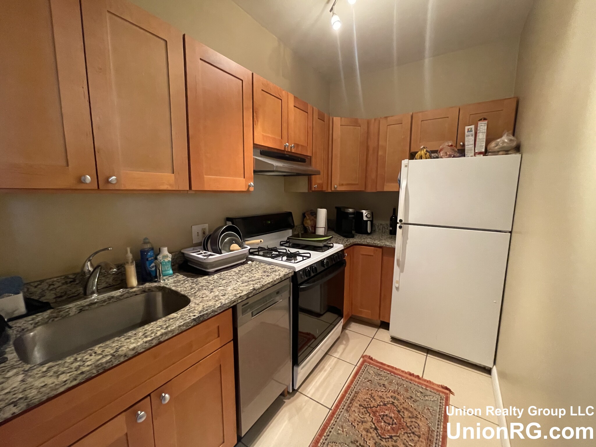 2 bed, 1 bath apartment for rent at 17 Highgate St Unit 44, Allston — photo 2 of 10