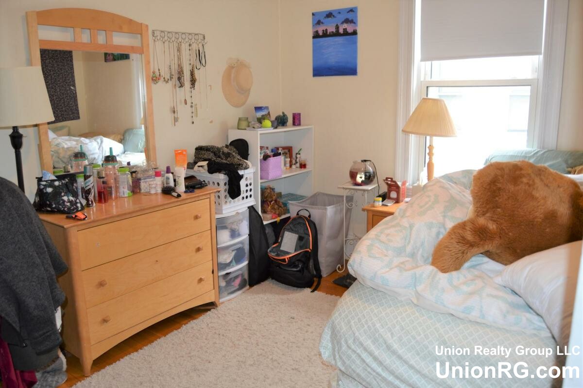 331 Faneuil St, Brighton