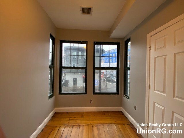 573 Dorchester Ave, Dorchester