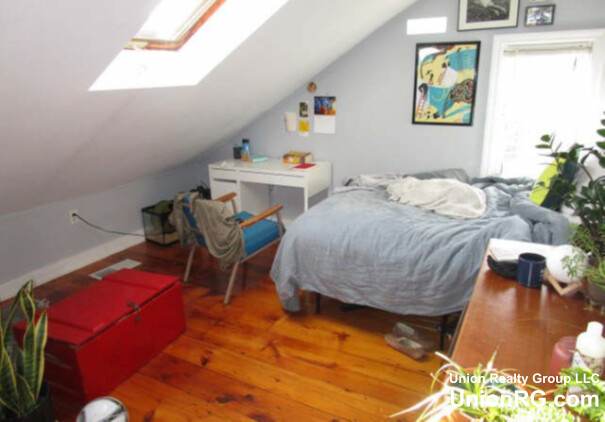 7 Biltmore St, Jamaica Plain