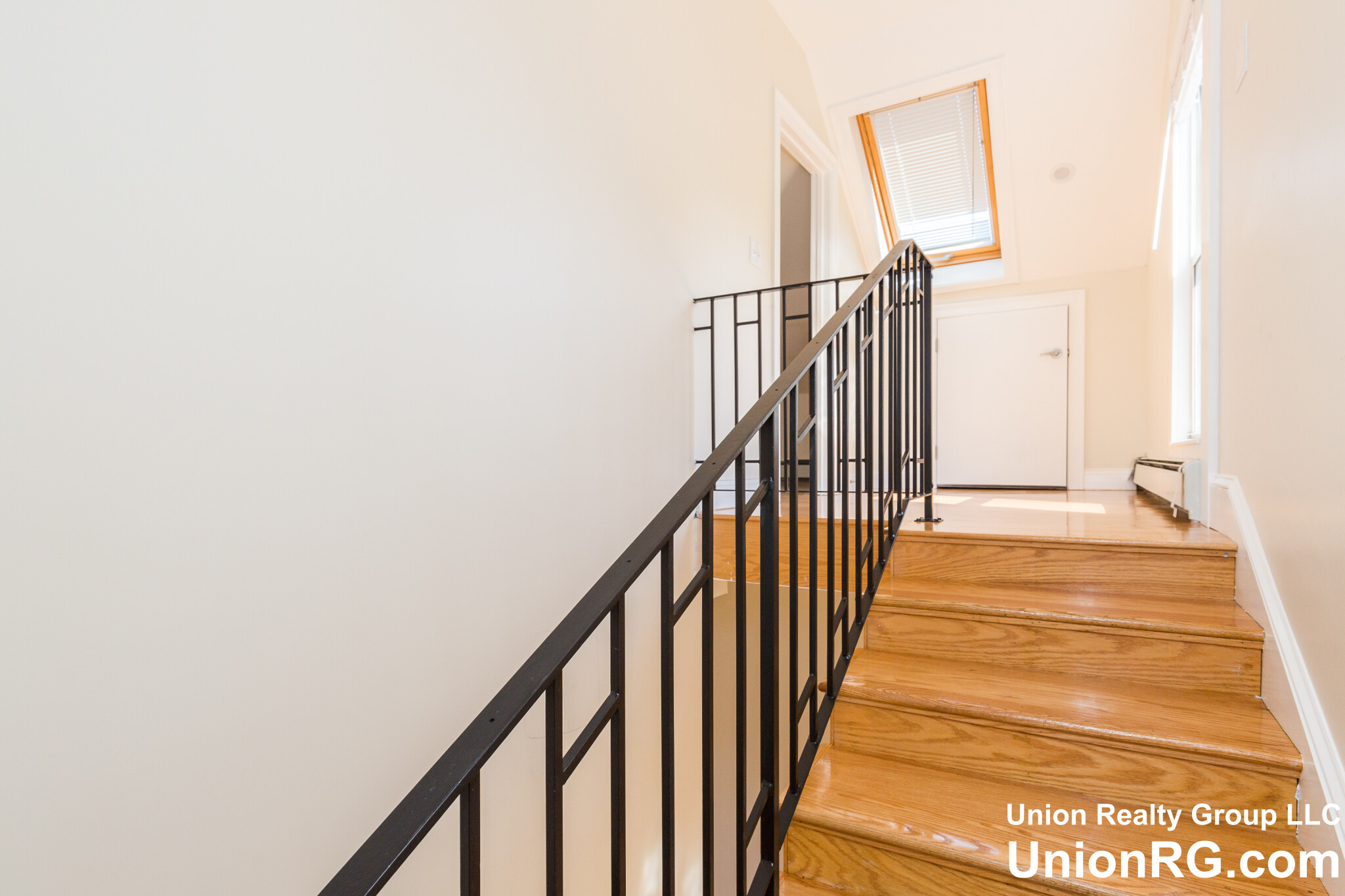 126 Monument St, Medford