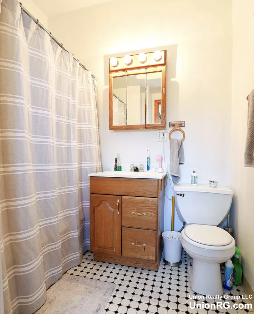 346 Faneuil St, Brighton