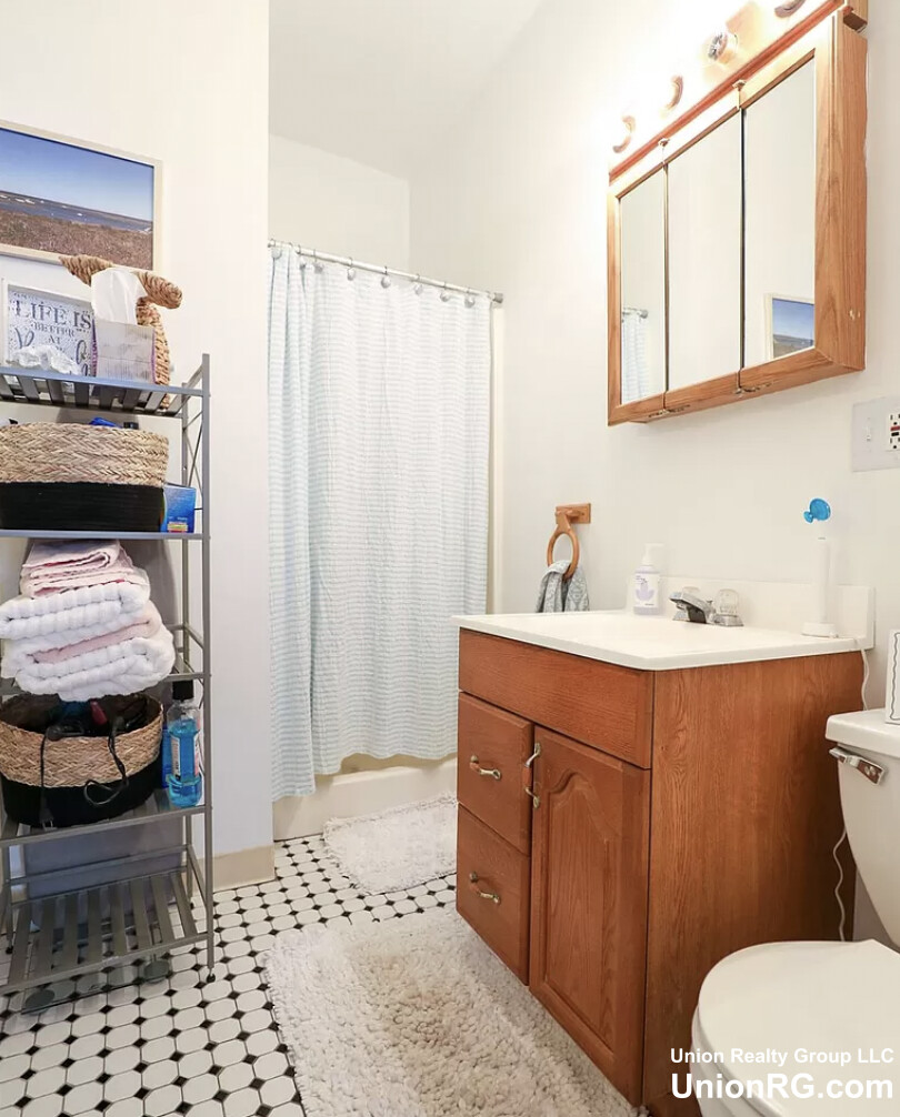 346 Faneuil St, Brighton