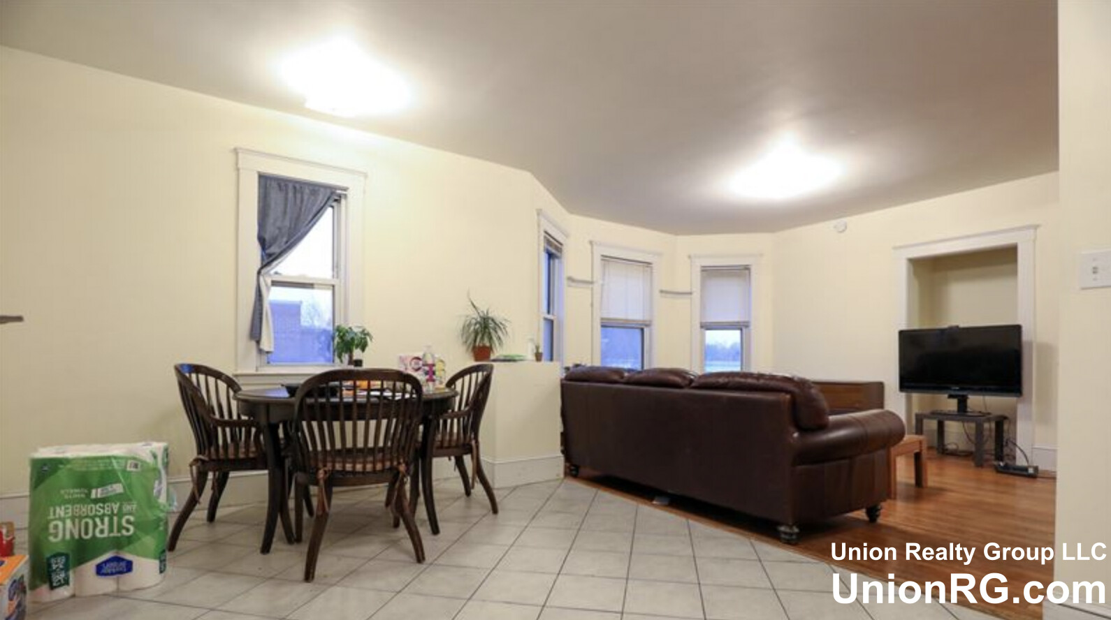 3 bed, 1 bath apartment for rent at 505 Washington St Unit 3, Brighton — photo 6 of 10