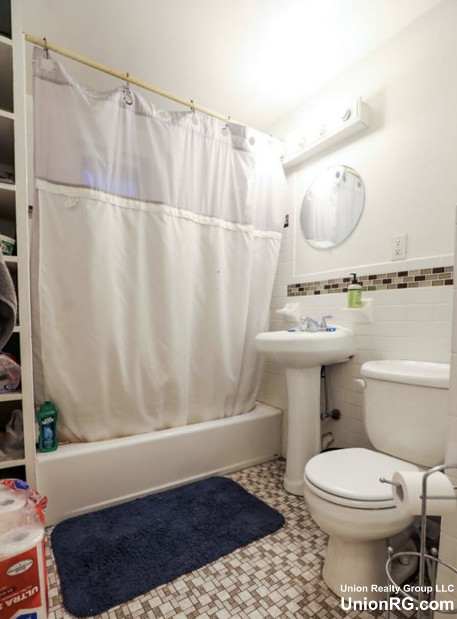 3 bed, 1 bath apartment for rent at 505 Washington St Unit 3, Brighton — photo 10 of 10