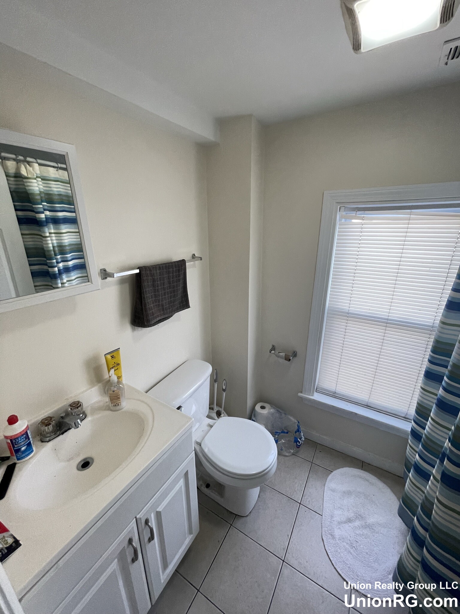 4 bed, 2 bath apartment for rent at 369 Market St Unit N, Brighton — photo 5 of 28