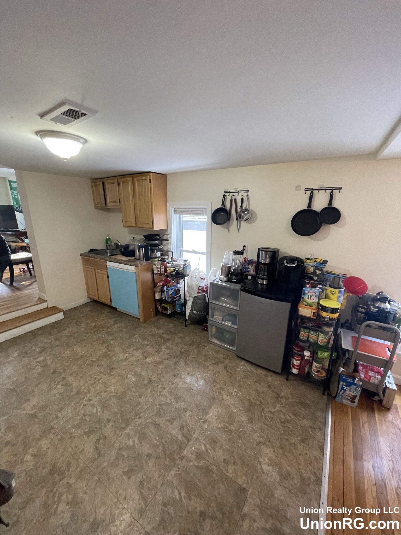 4 bed, 2 bath apartment for rent at 369 Market St Unit N, Brighton — photo 13 of 28