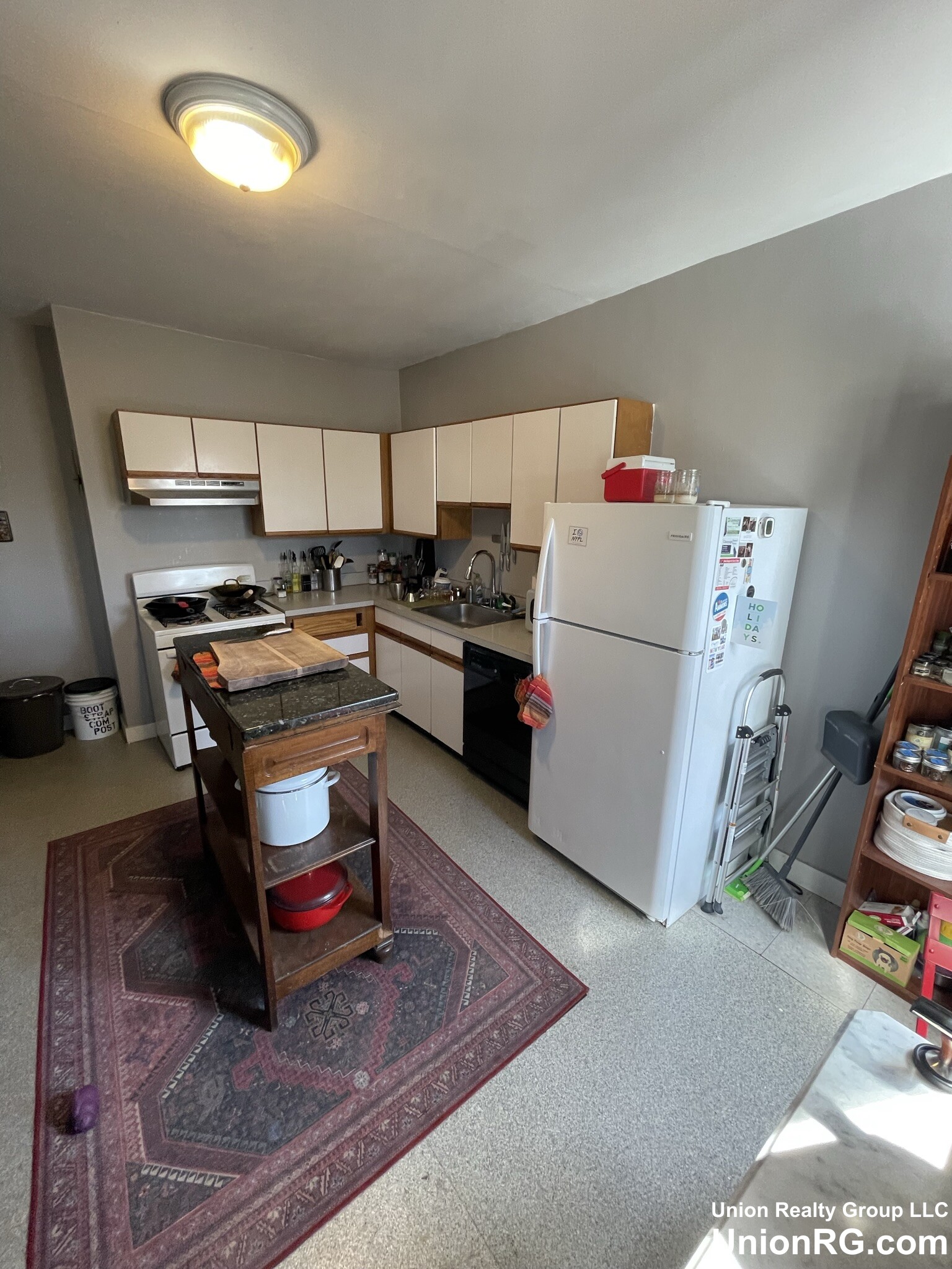 3 bed, 1 bath apartment for rent at 93 Sheridan St Unit 1, Jamaica Plain — photo 2 of 14