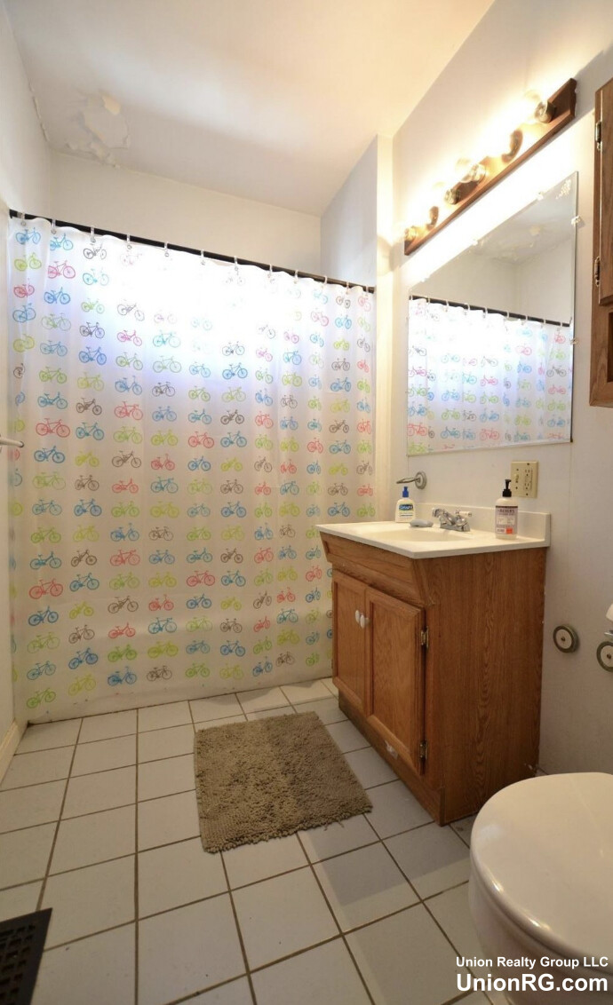 44 Easton St, Allston