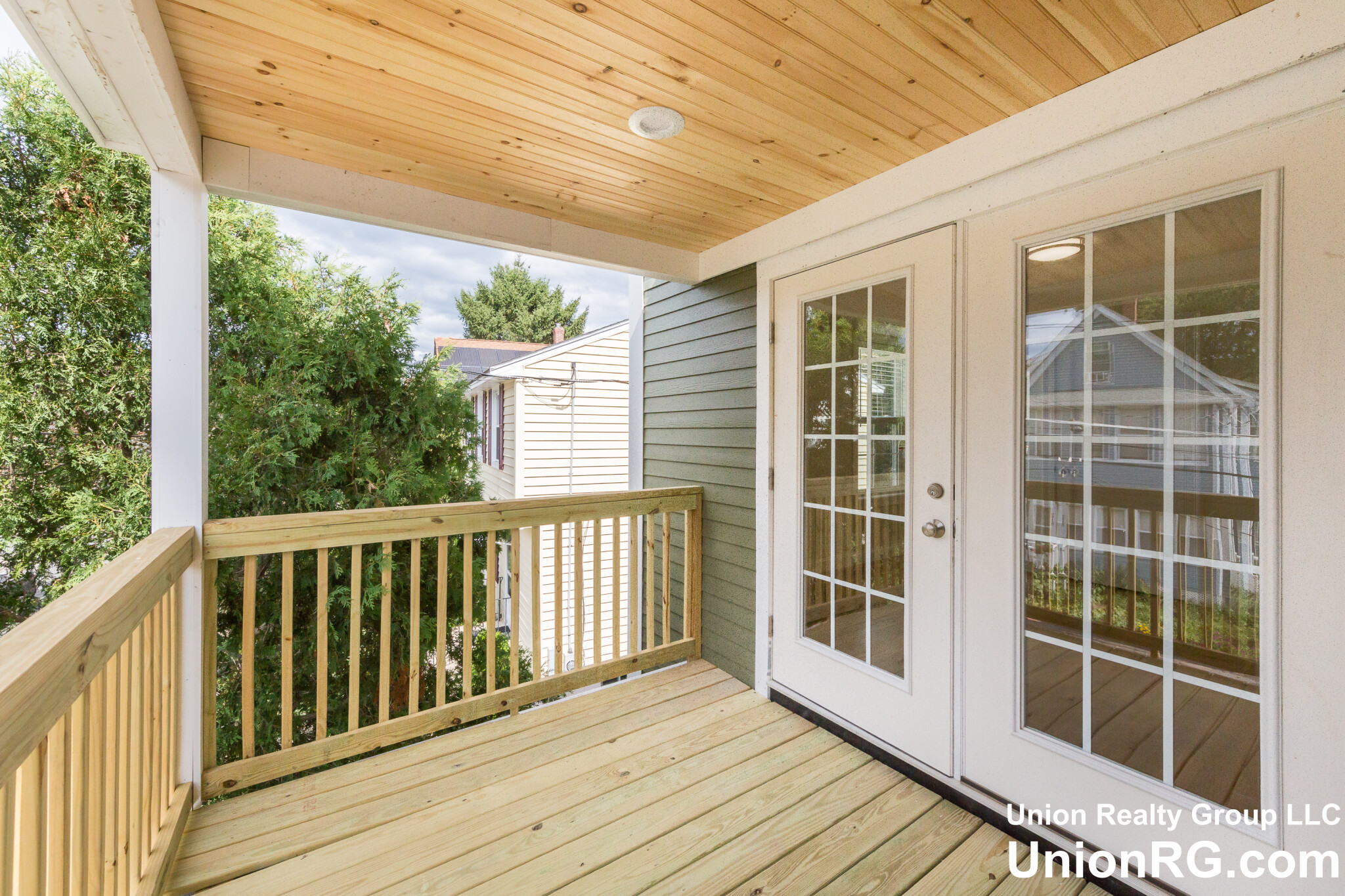 217 Arlington St, Medford