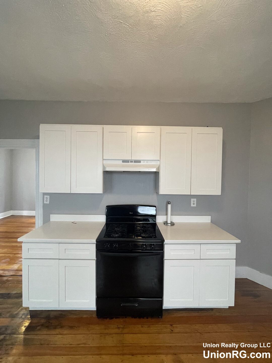 11 Sunset St, Mission Hill