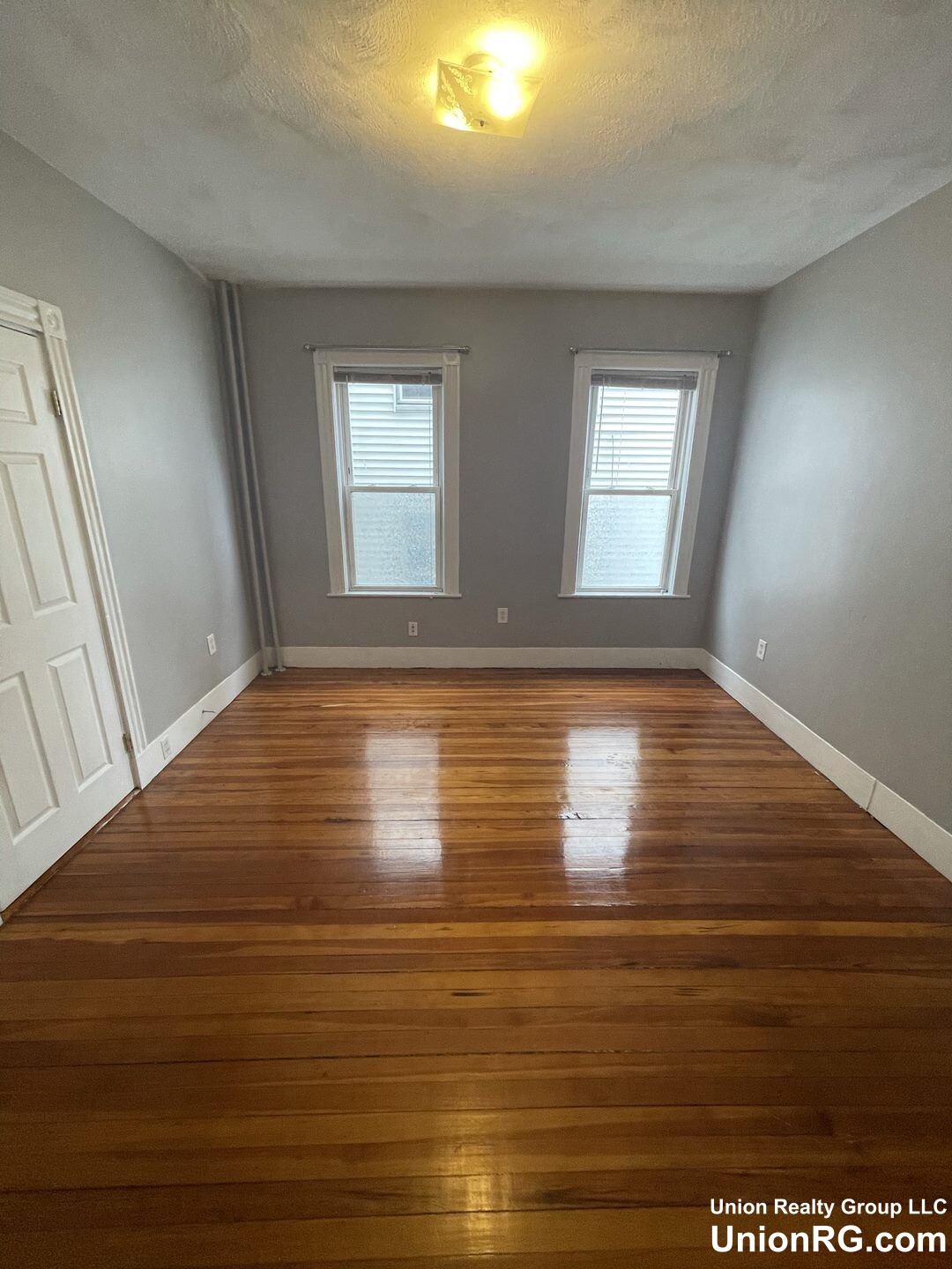 11 Sunset St, Mission Hill