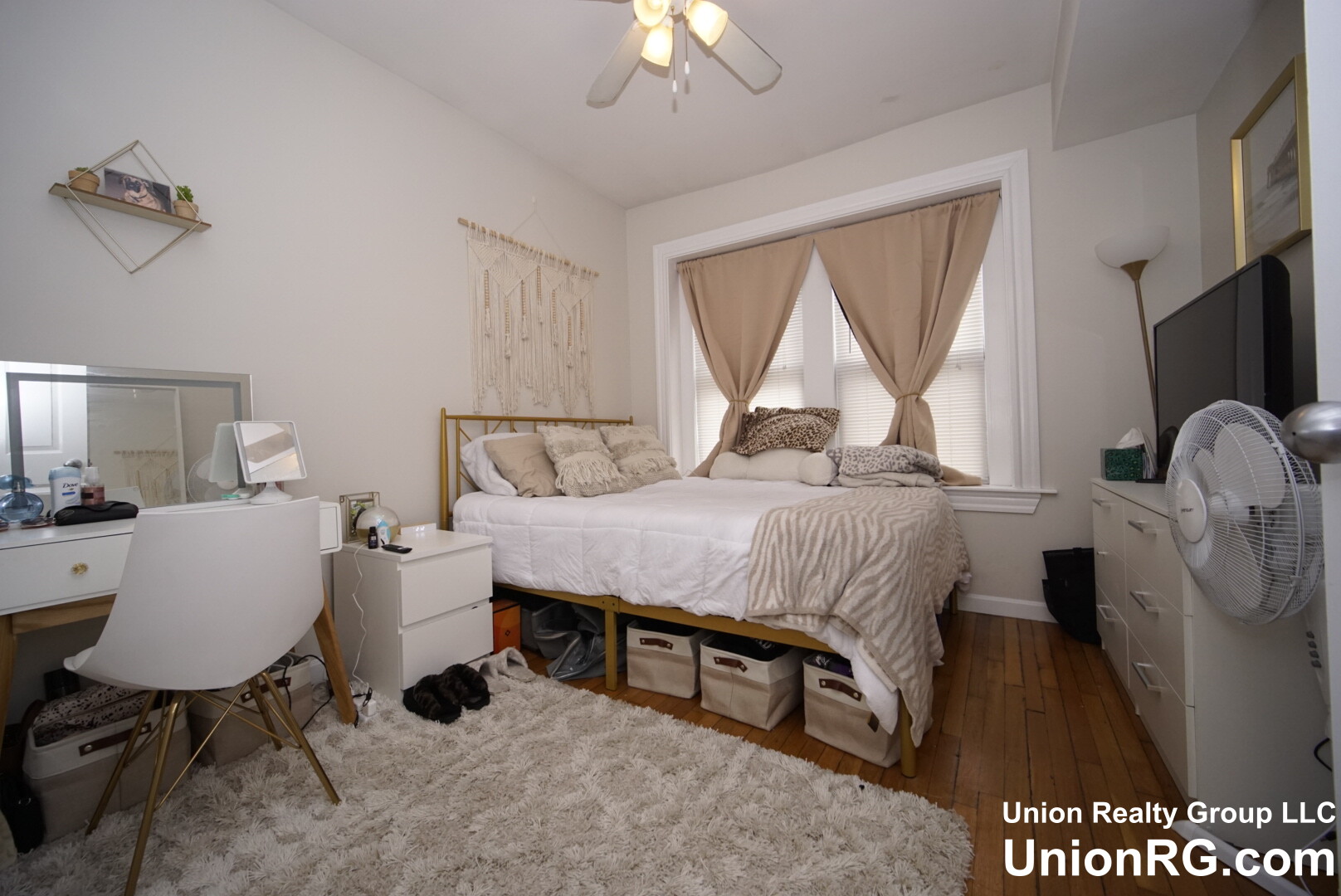 1932 Beacon St, Brighton