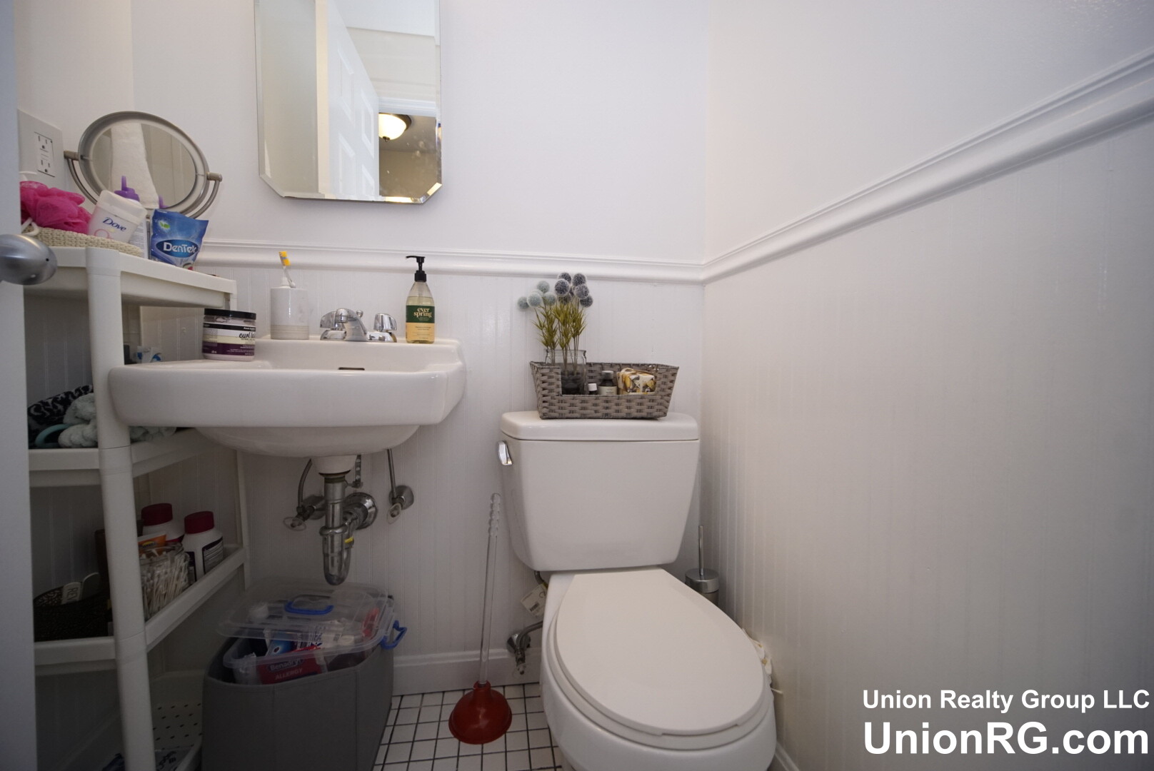 1932 Beacon St, Brighton