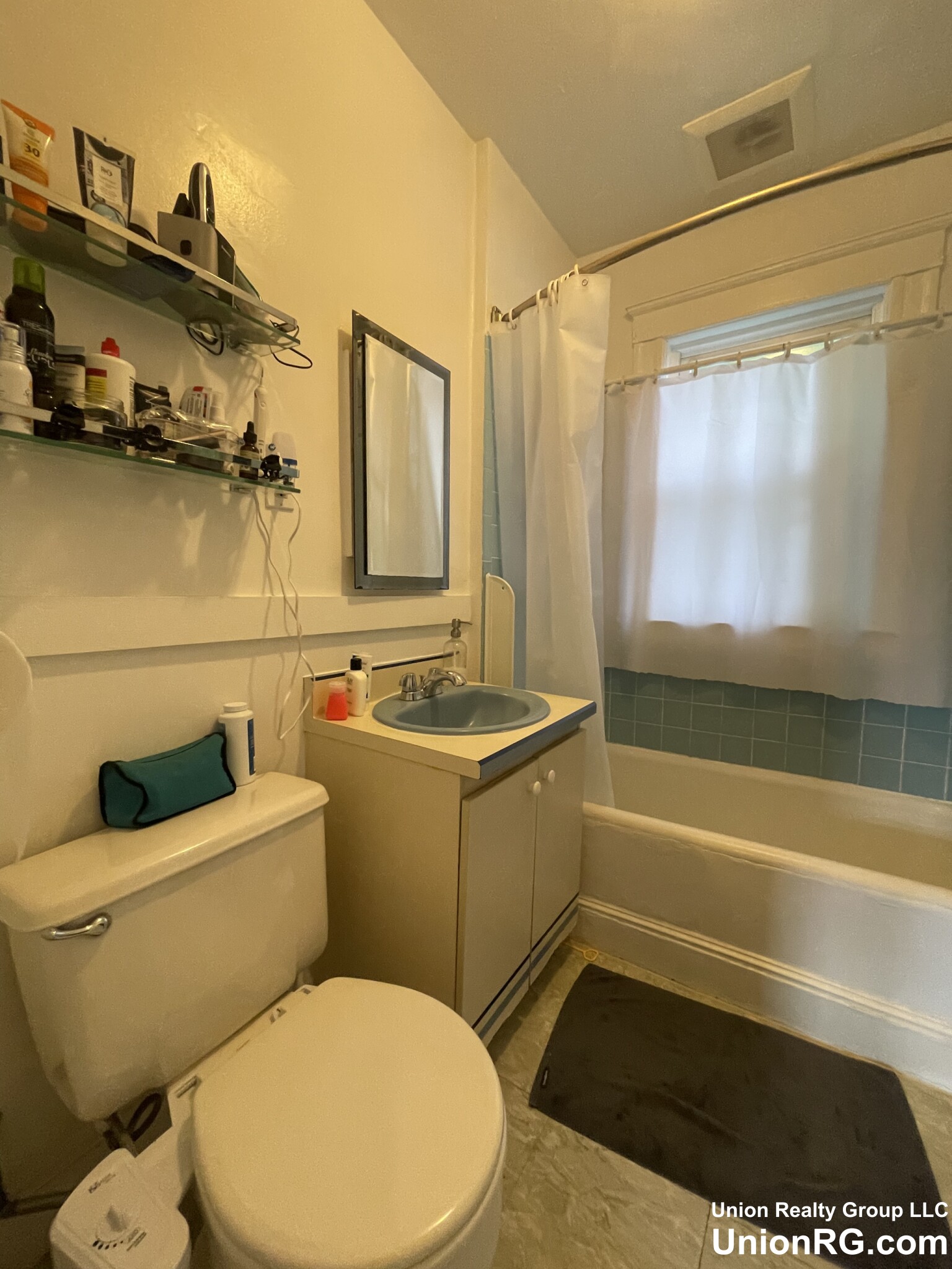 10 Woodside Ave, Jamaica Plain