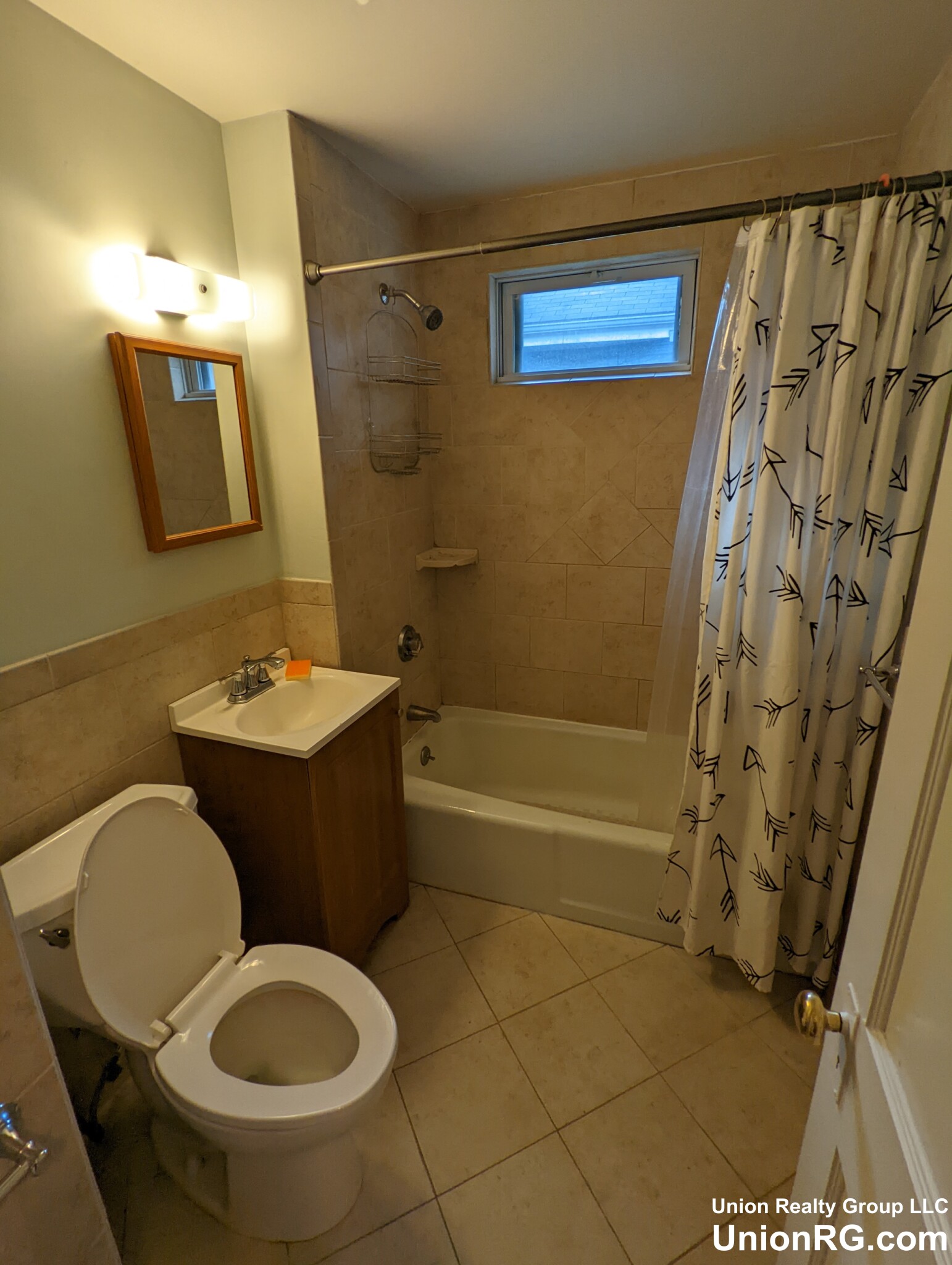 548 Washington St, Brighton