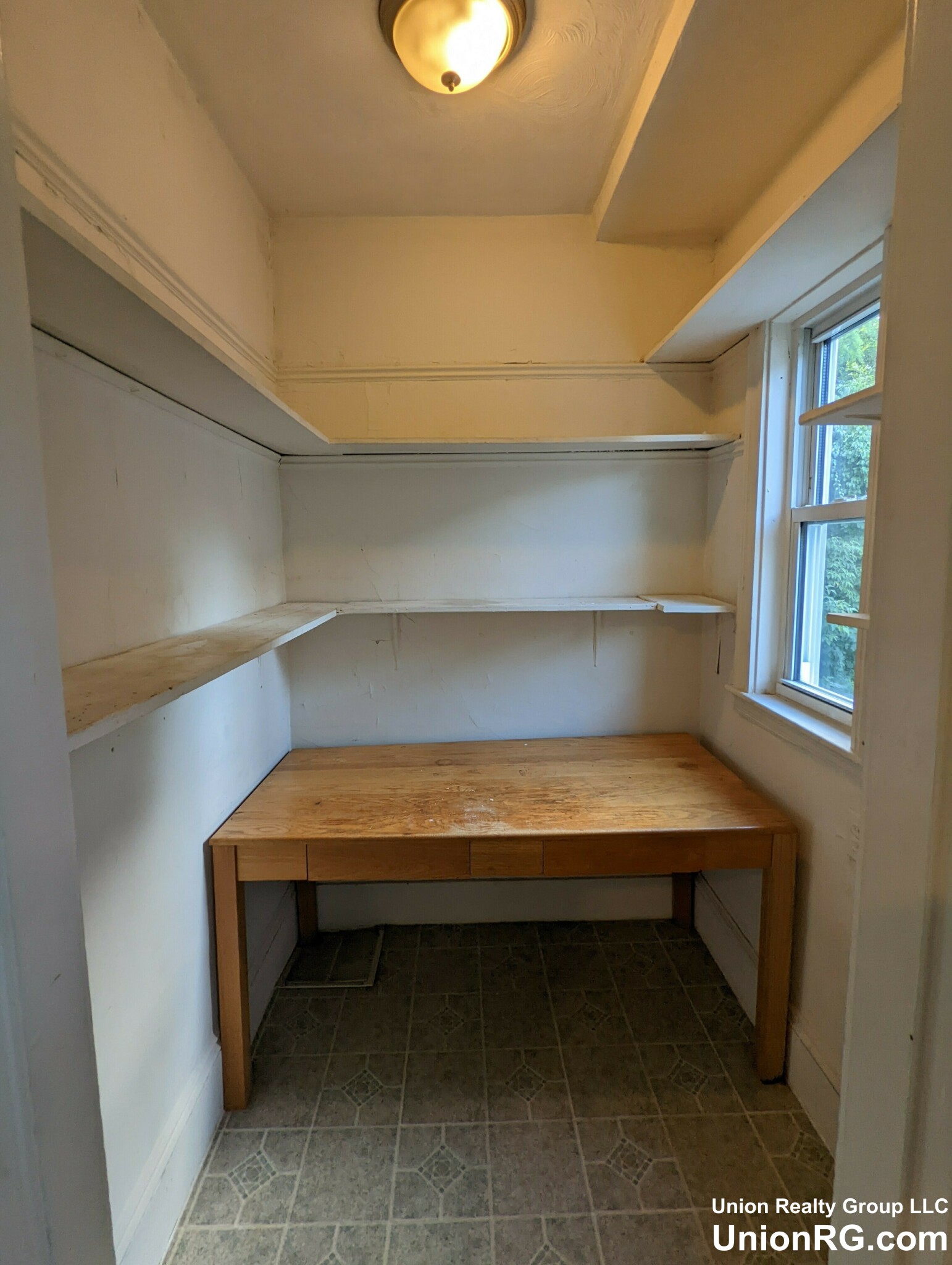 548 Washington St, Brighton