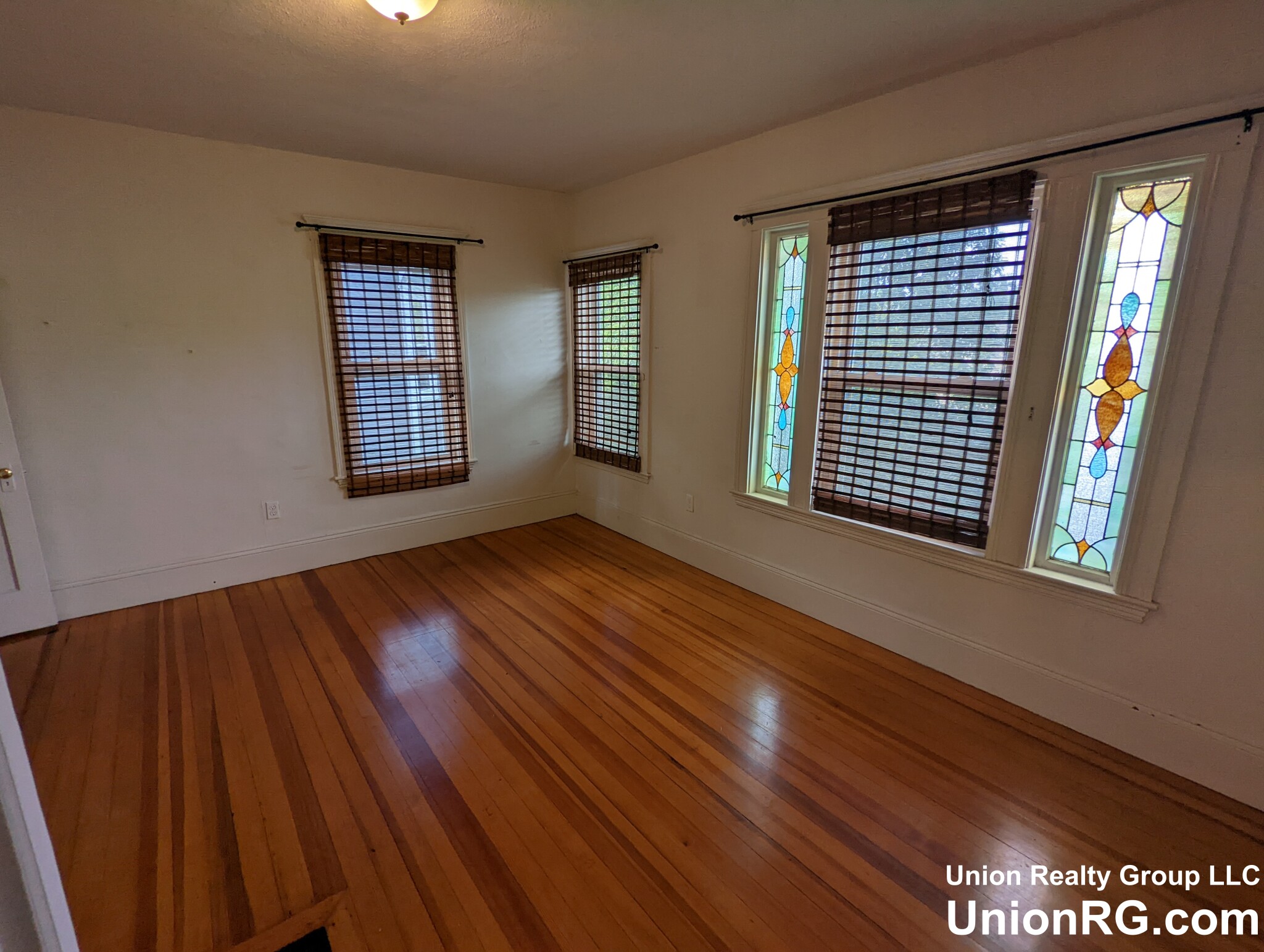 548 Washington St, Brighton