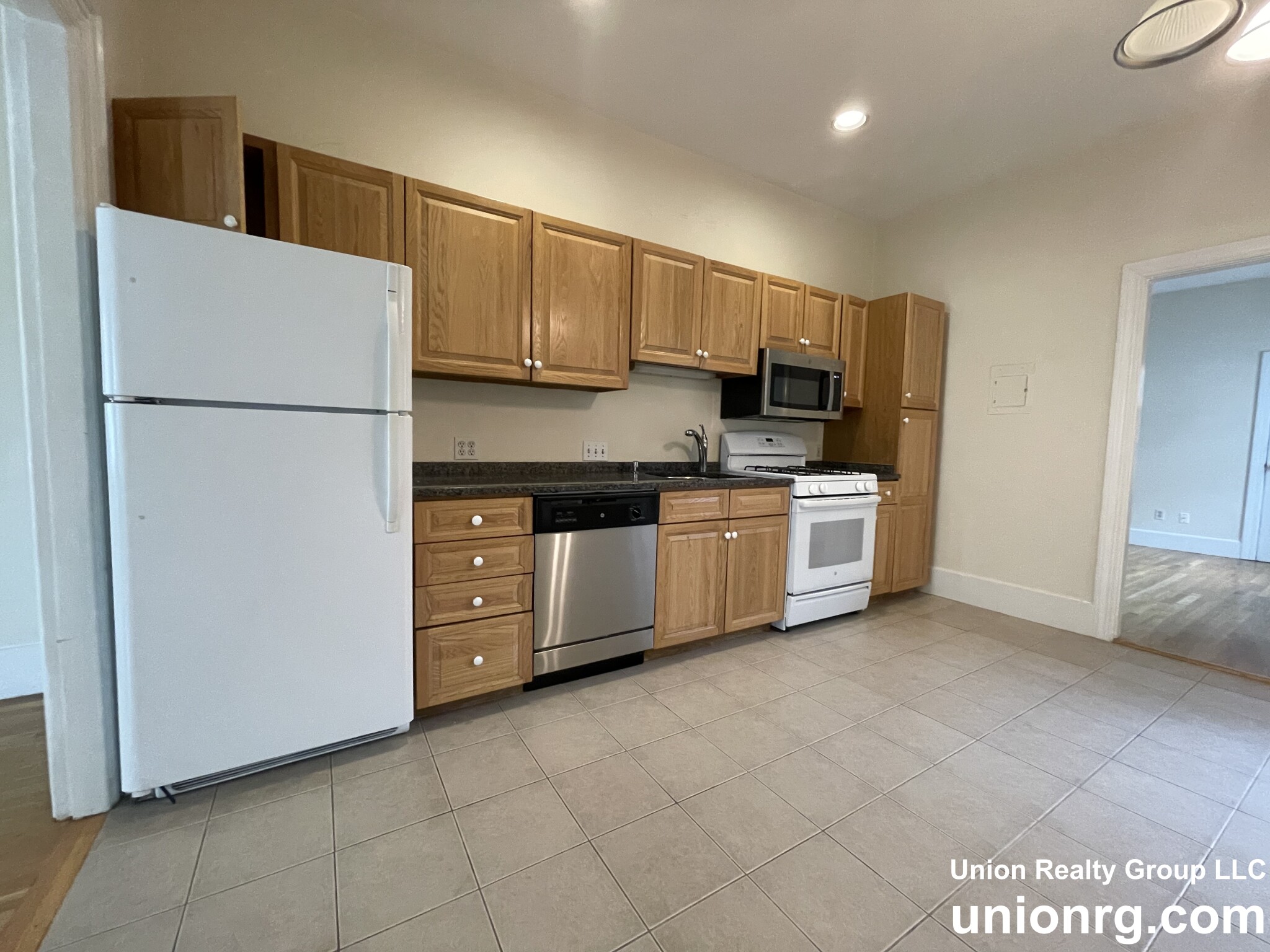 12 Summer St, Charlestown