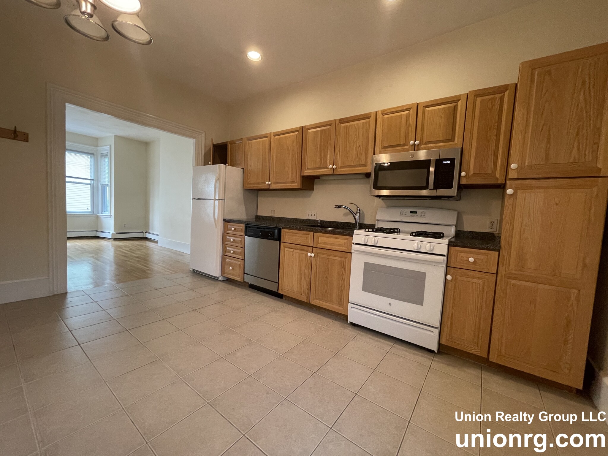 12 Summer St, Charlestown